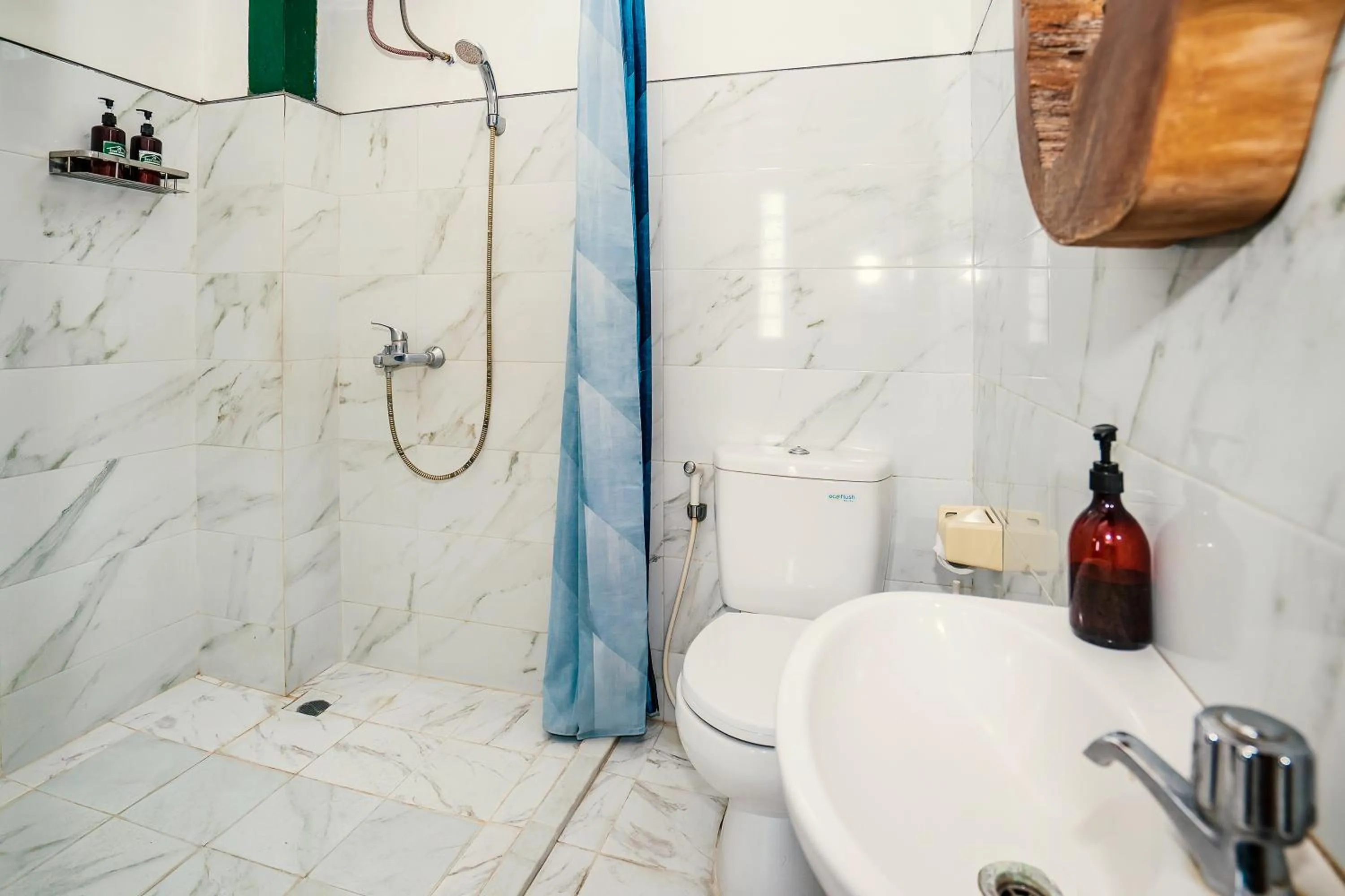 Bathroom in Omah Gerjen 29