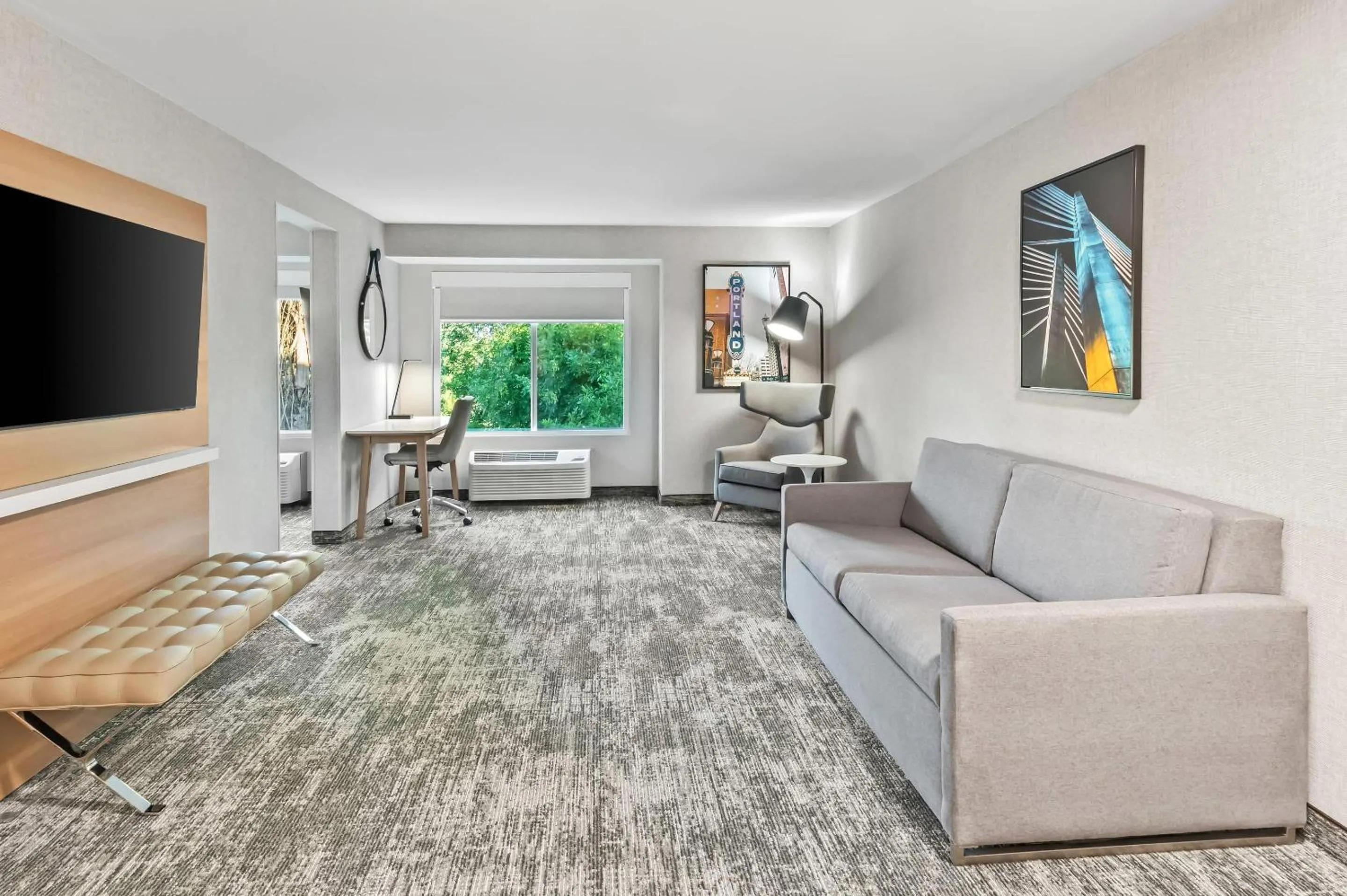 Bedroom in Radisson Hotel Portland Airport