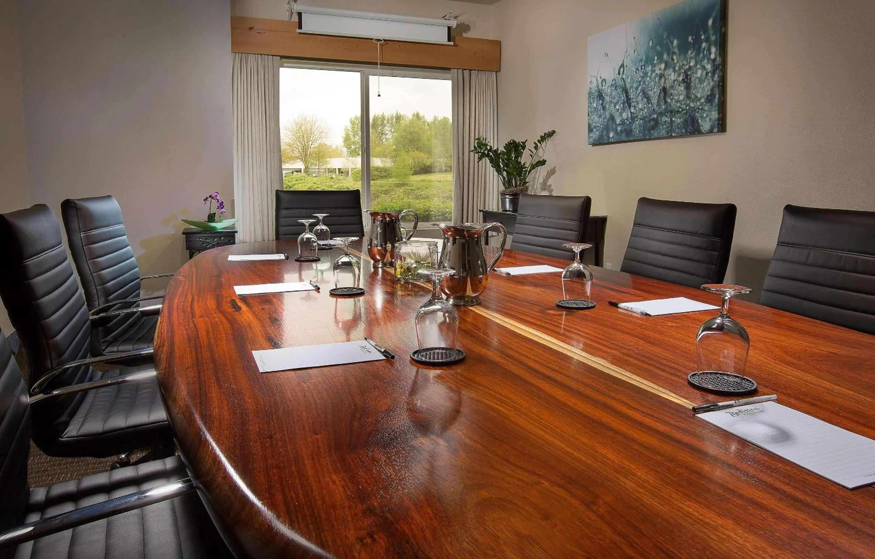 Meeting/conference room in Radisson Hotel Portland Airport