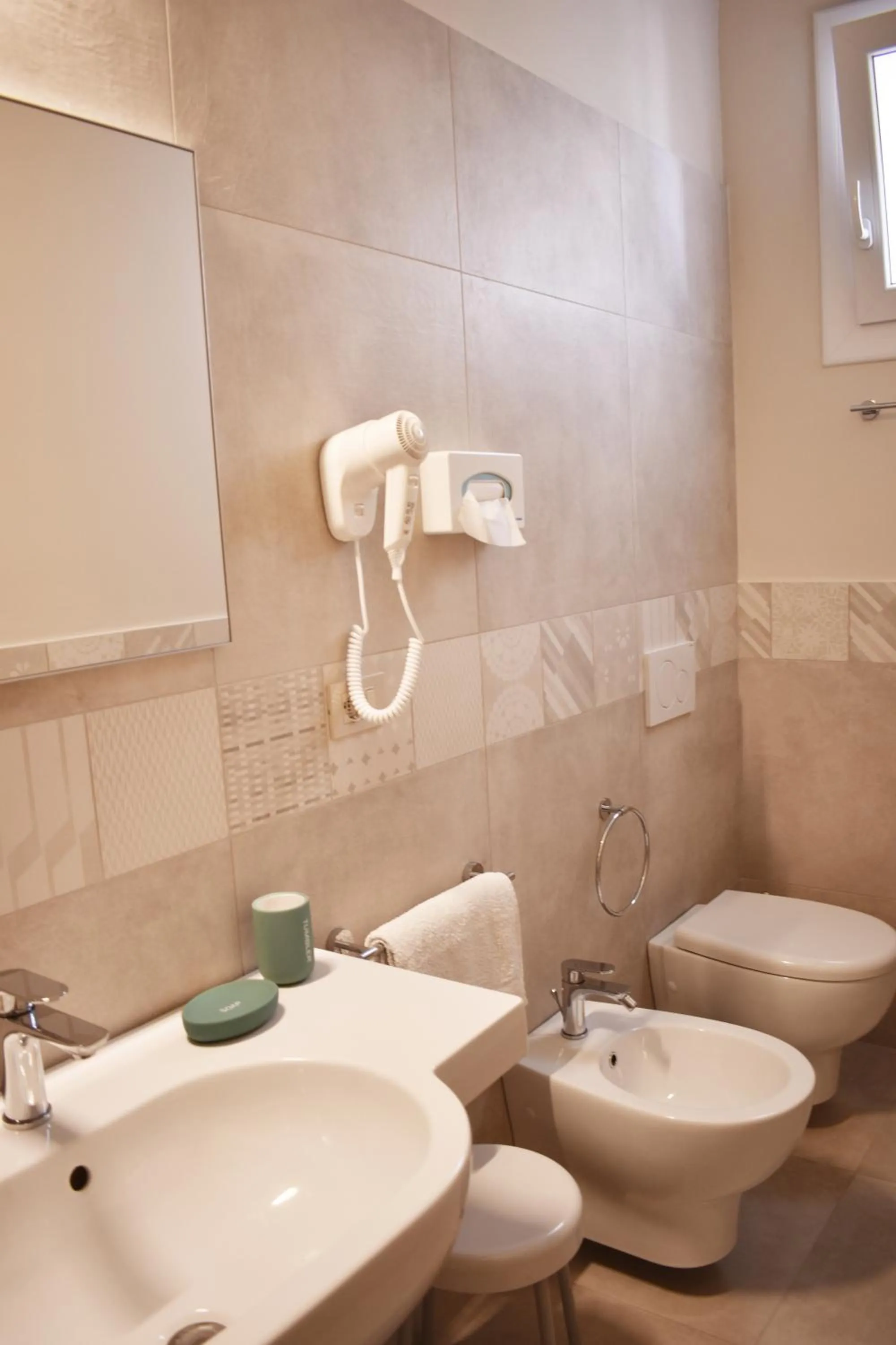 Bathroom in Hotel Flora