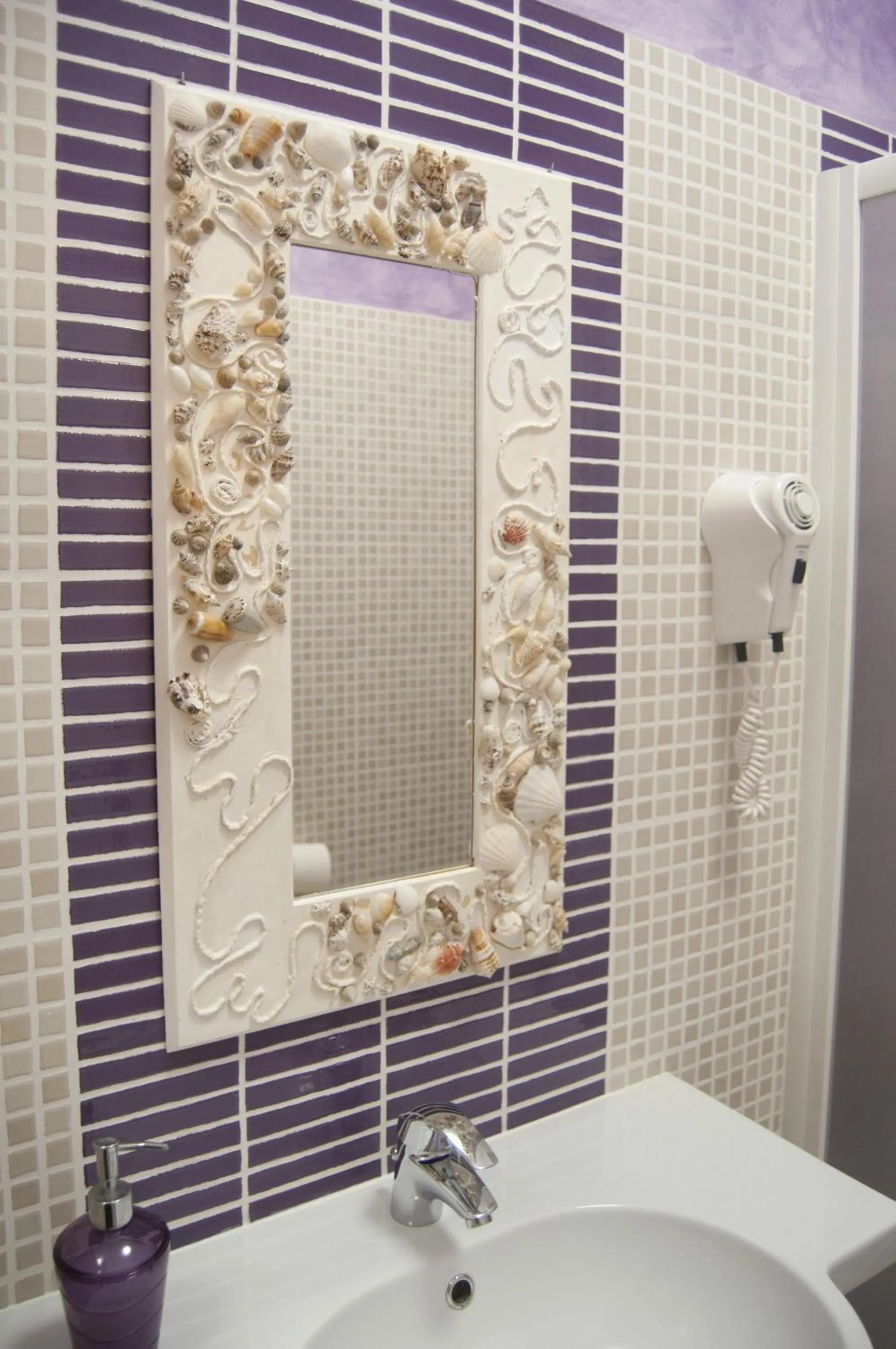 Decorative detail in Hotel Flora