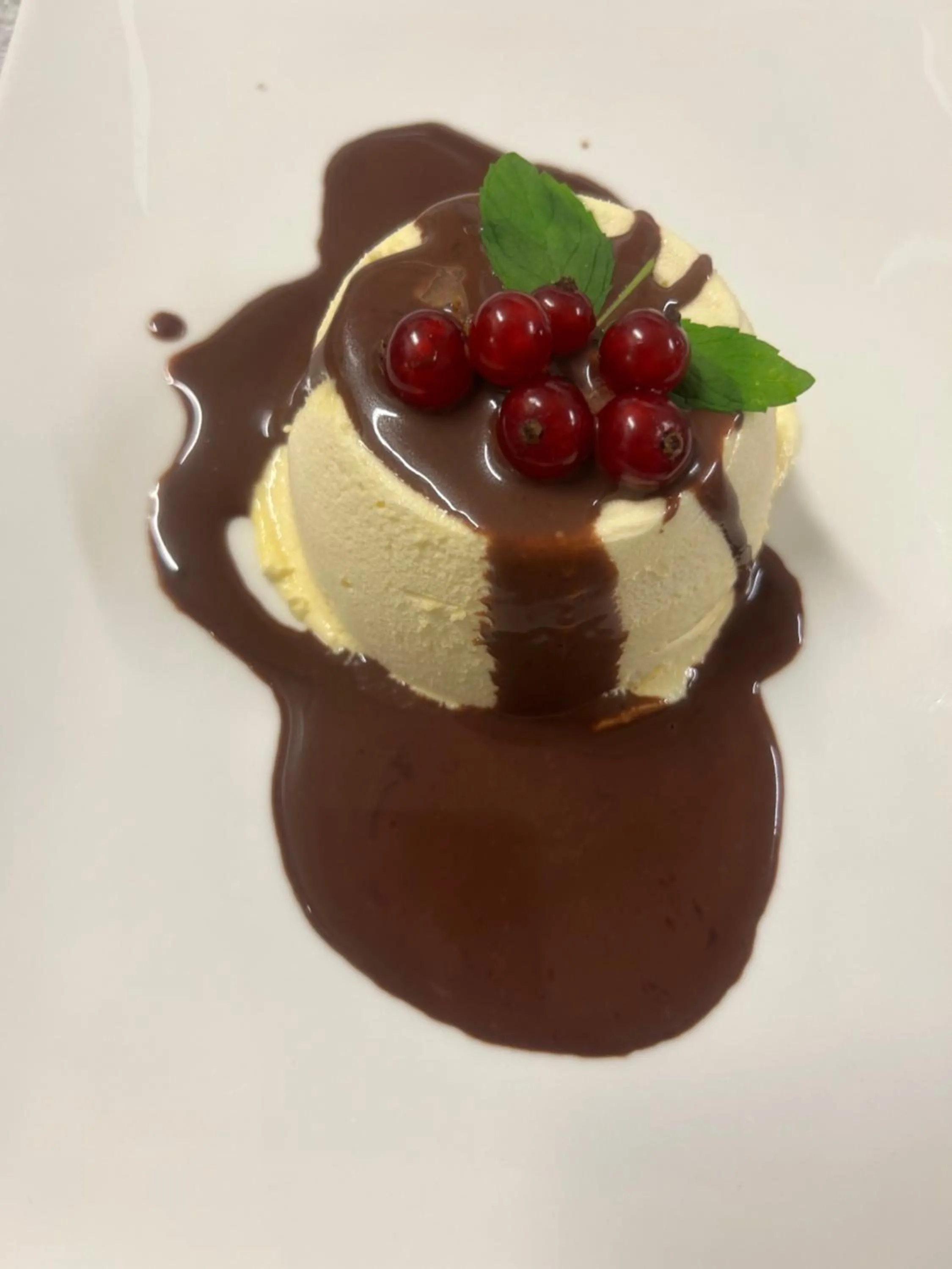 Food in Hotel Flora