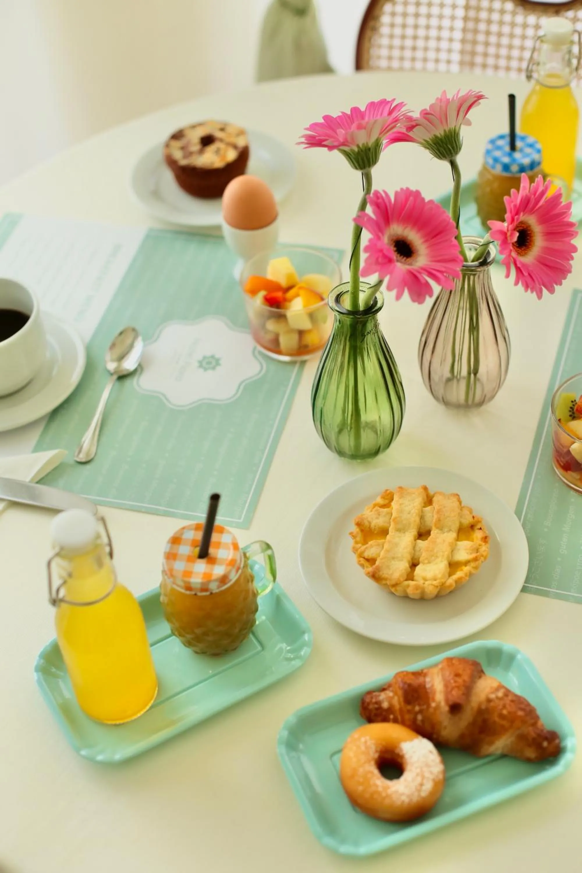 Food and drinks in Hotel Flora