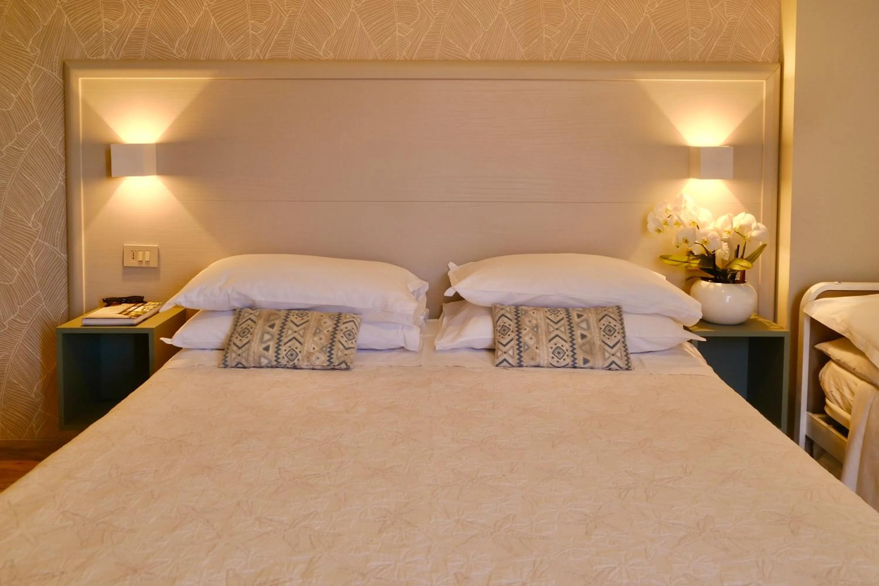 Bed in Hotel Flora