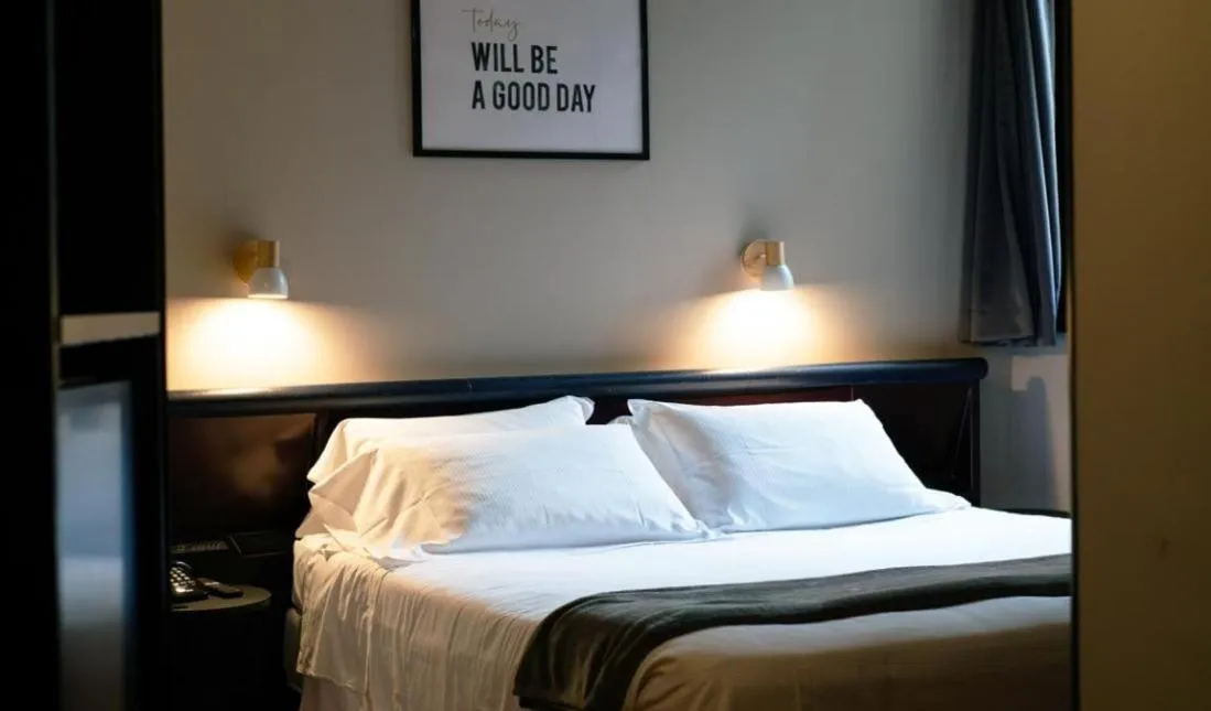 Bed in Hotel Concorde