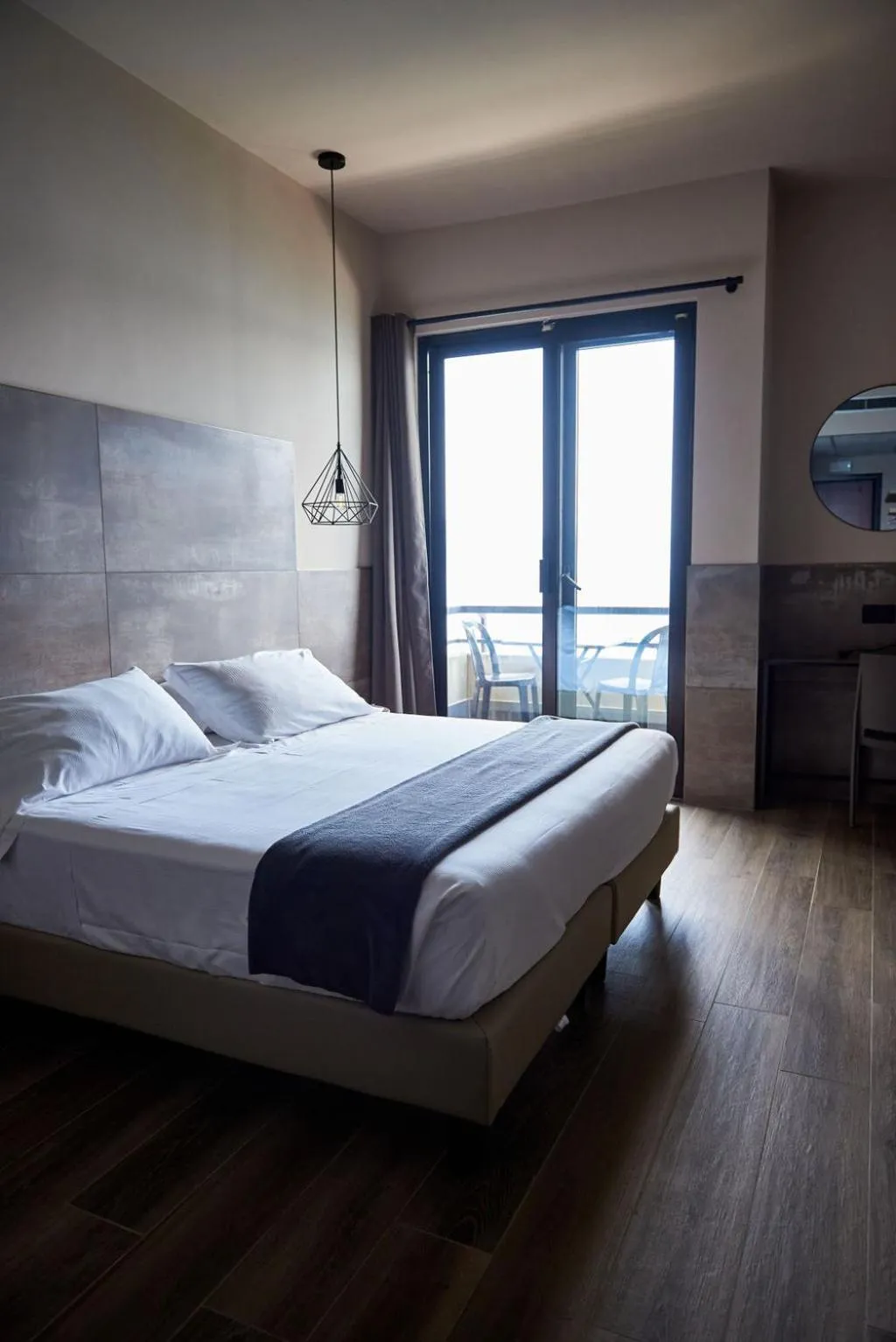 Bed in Hotel Concorde