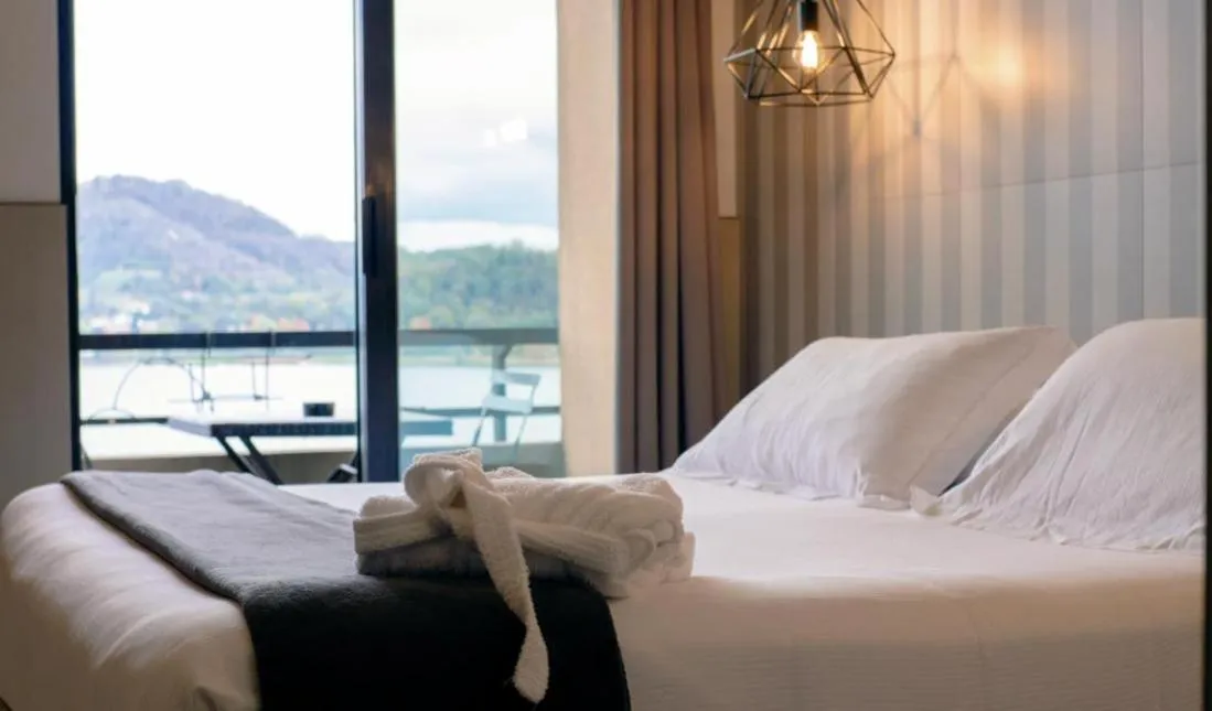 Bed in Hotel Concorde