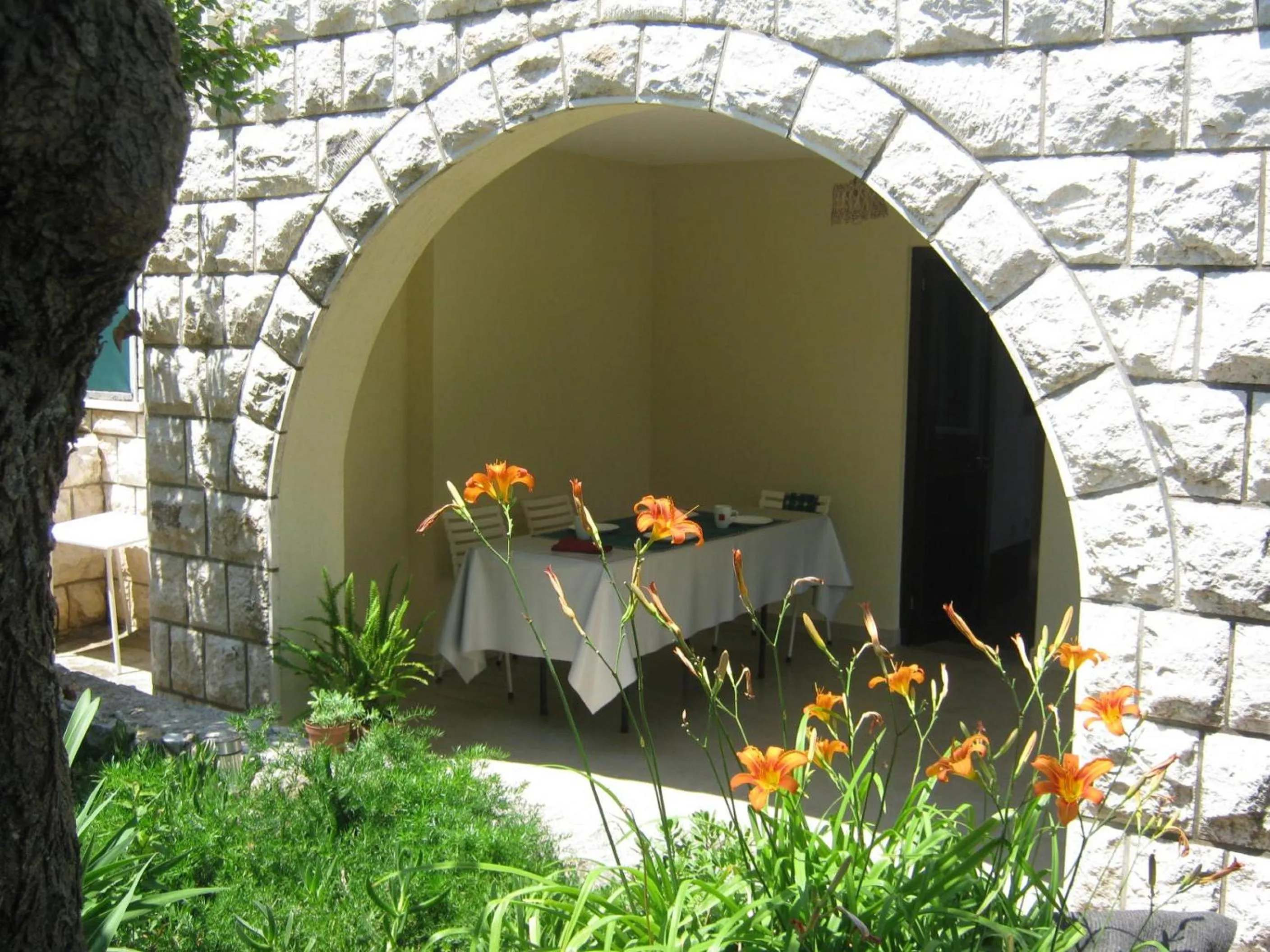 Dining area in Apartments and Rooms Artemida