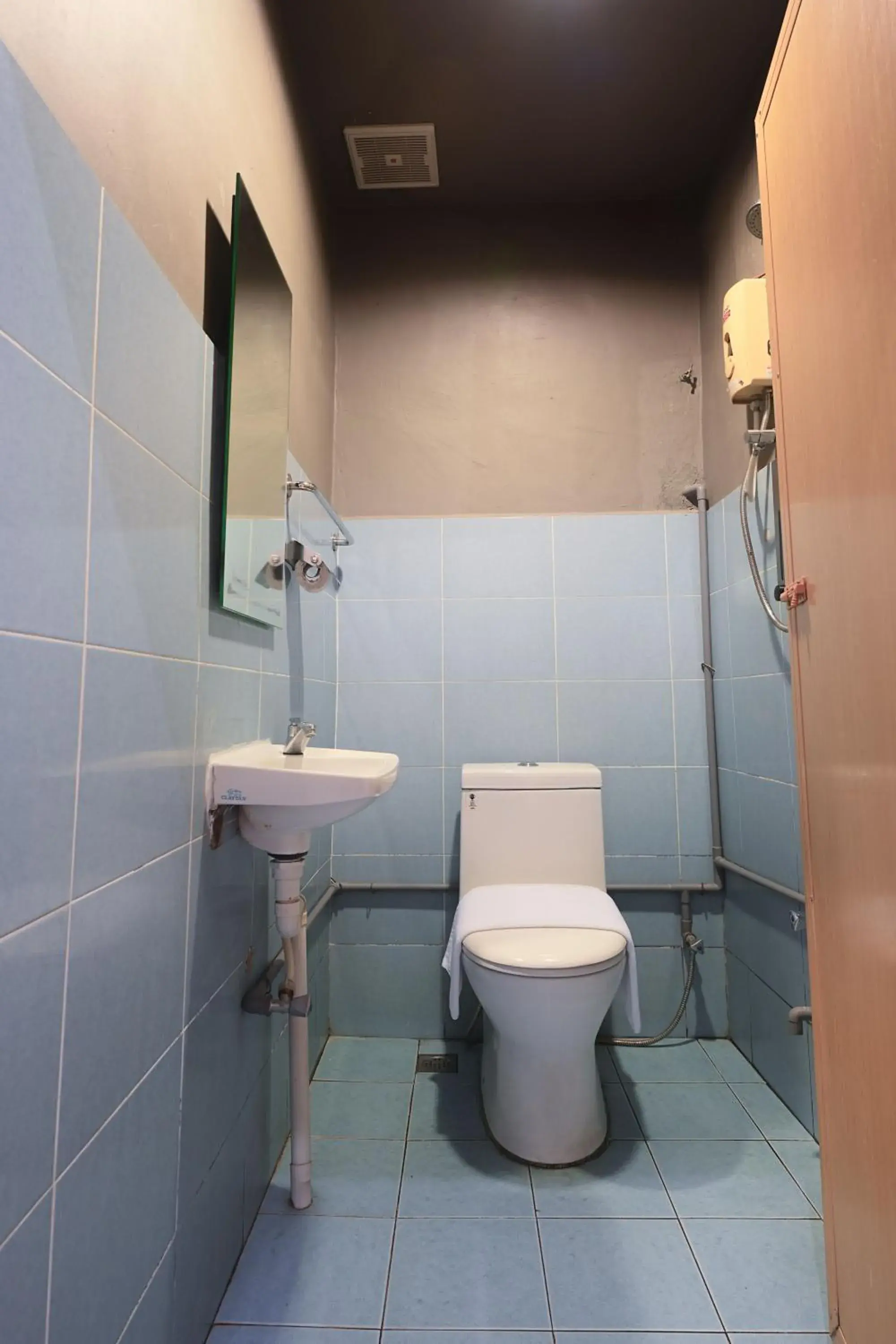 Standard Twin Room in T Hotel Anggerik Standard Twin Room in T Hotel Anggerik