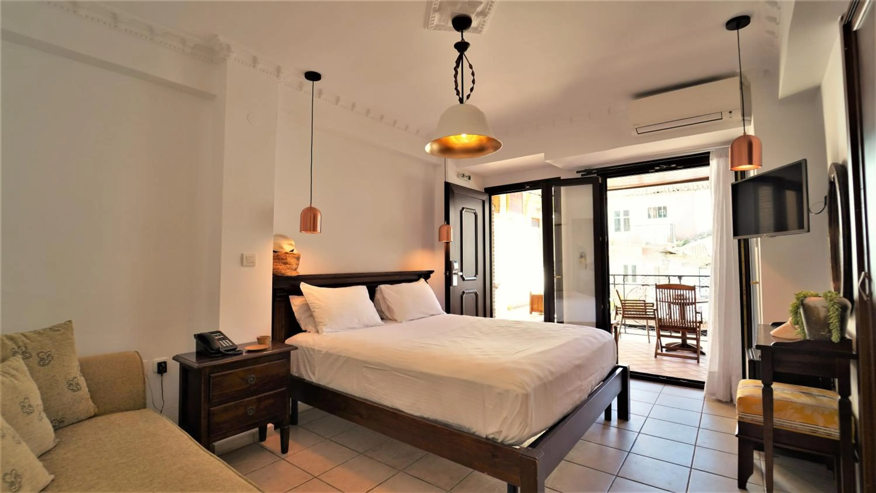 Photo of the whole room, Bed in Hotel Acropol