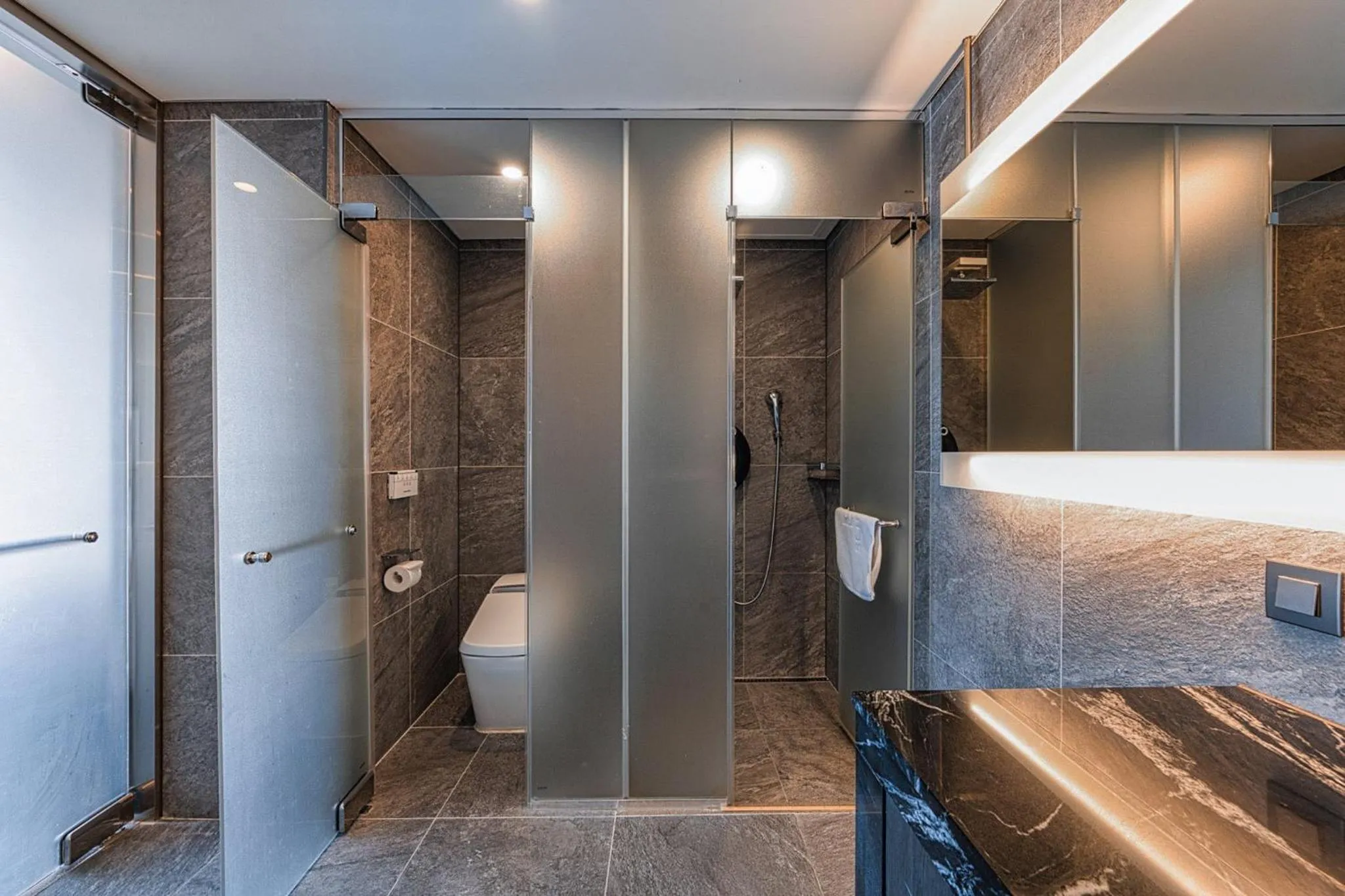 Shower in SL Hotel Gangneung