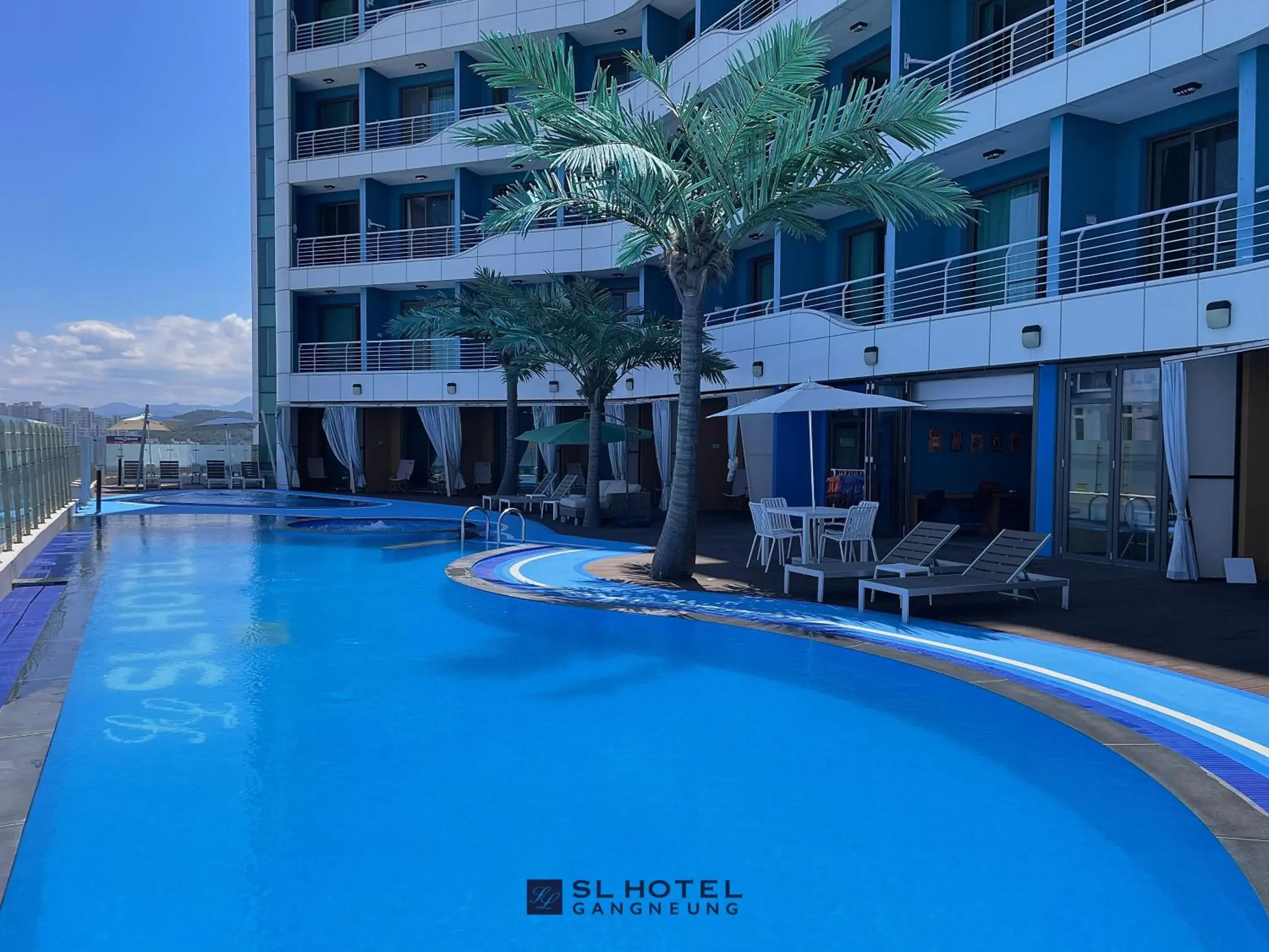 Swimming pool in SL Hotel Gangneung Swimming pool in SL Hotel Gangneung