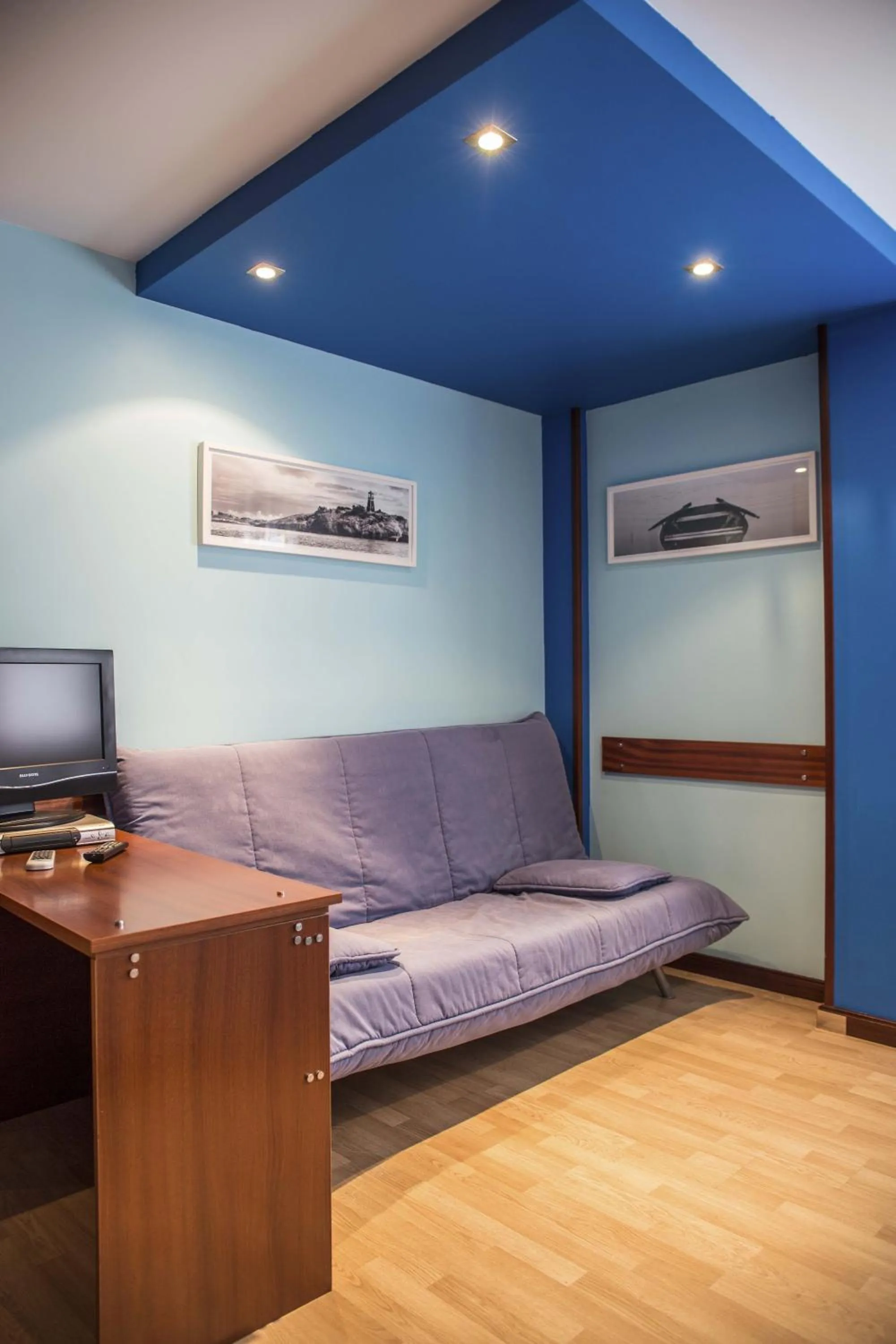 Photo of the whole room, Bed in Hotel A. G. Porcillan