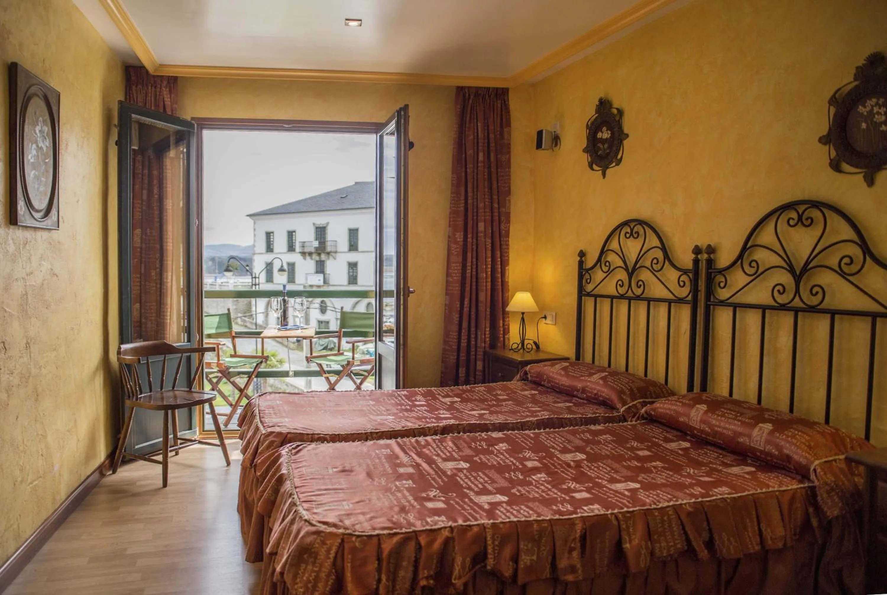 Balcony/Terrace, Bed in Hotel A. G. Porcillan