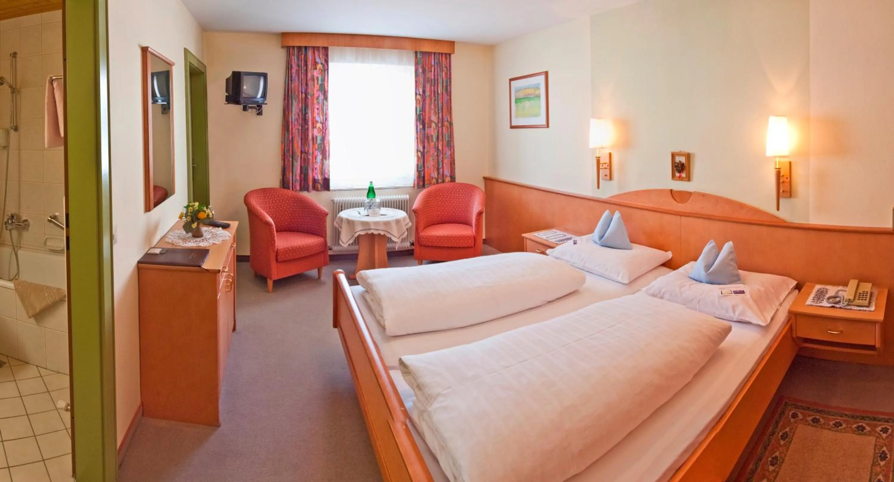 Photo of the whole room, Bed in Hotel Wagner