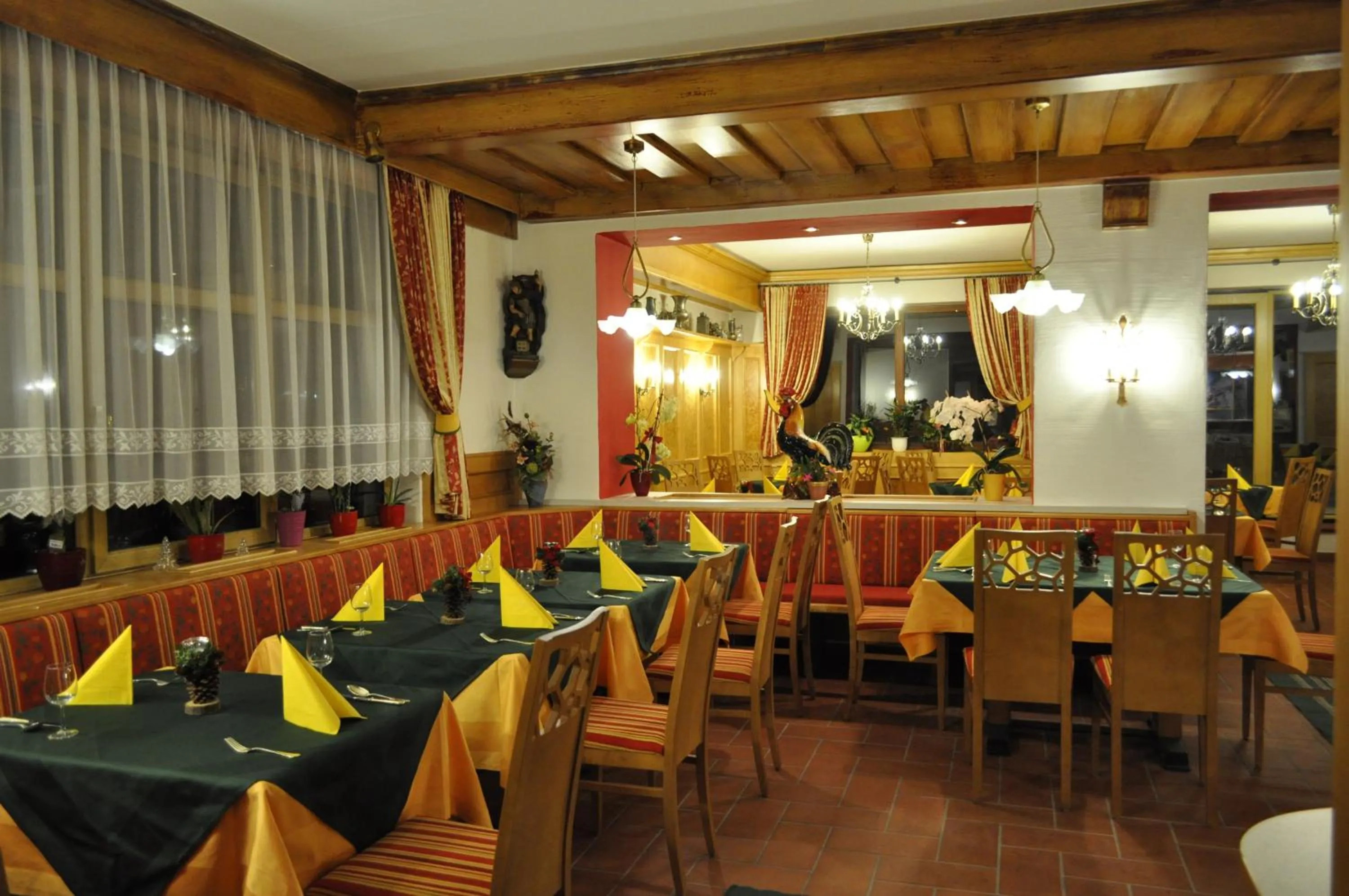 Restaurant/places to eat in Hotel Wagner