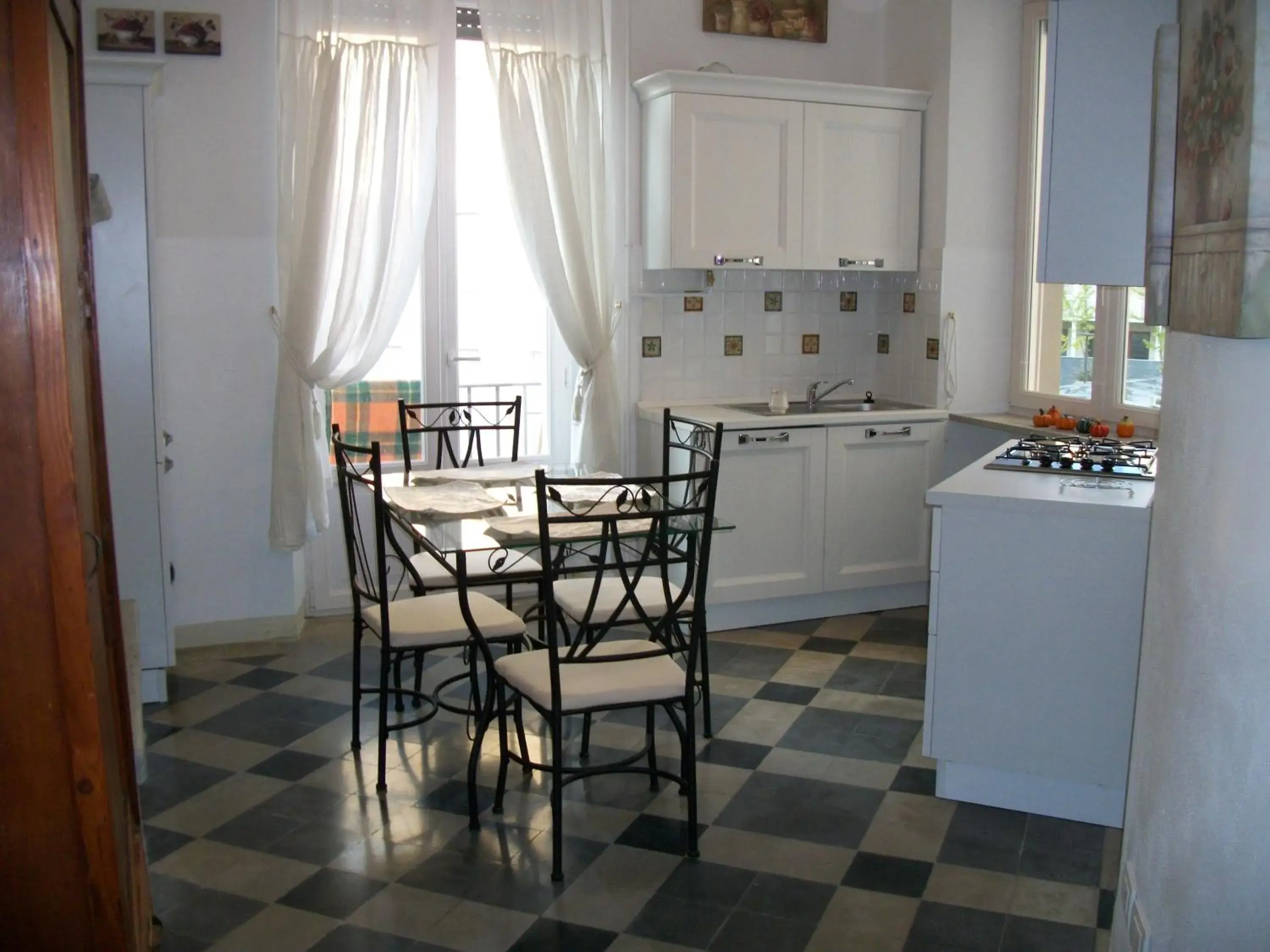 Day, Kitchen/Kitchenette in La Castellana Loft Hotel