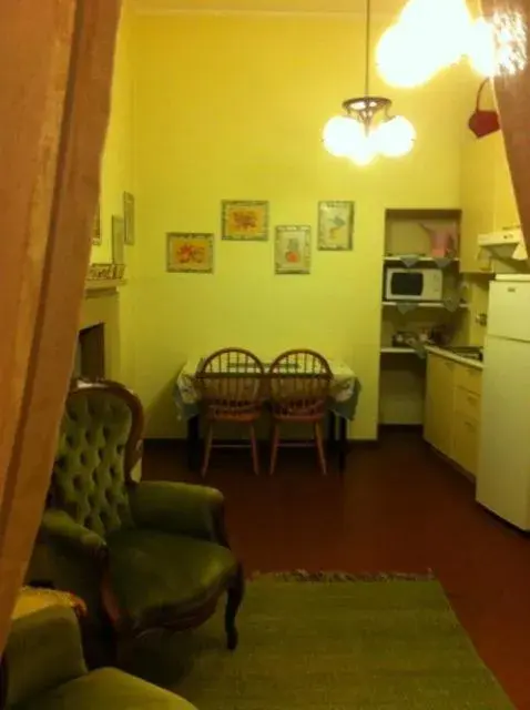 Dining area, Seating Area in La Castellana Loft Hotel