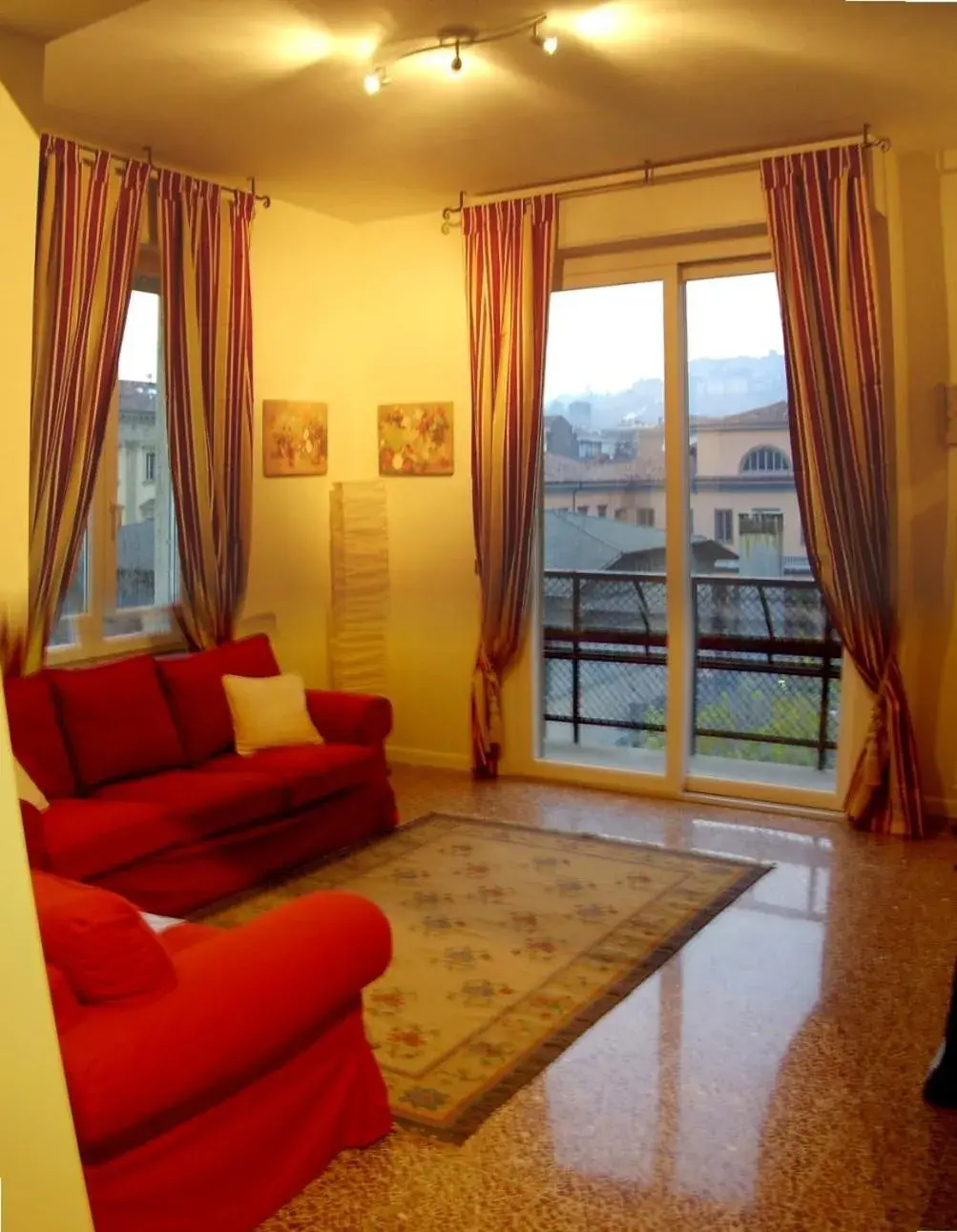 Day, Seating Area in La Castellana Loft Hotel