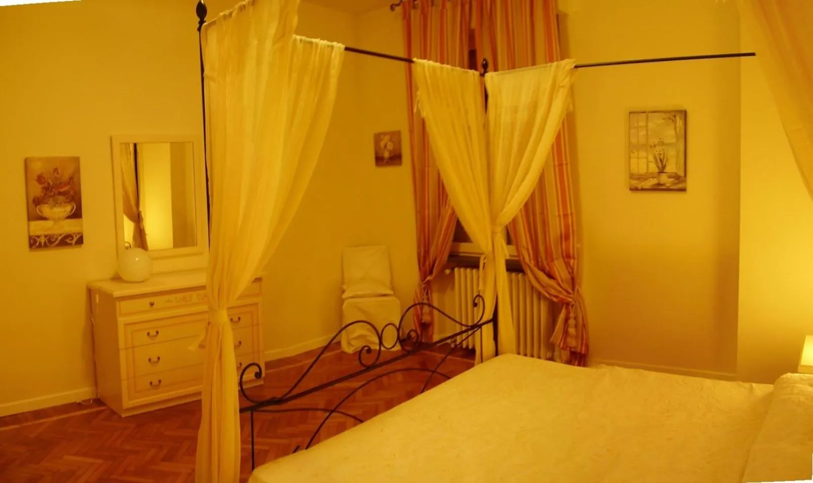 Photo of the whole room, Bed in La Castellana Loft Hotel
