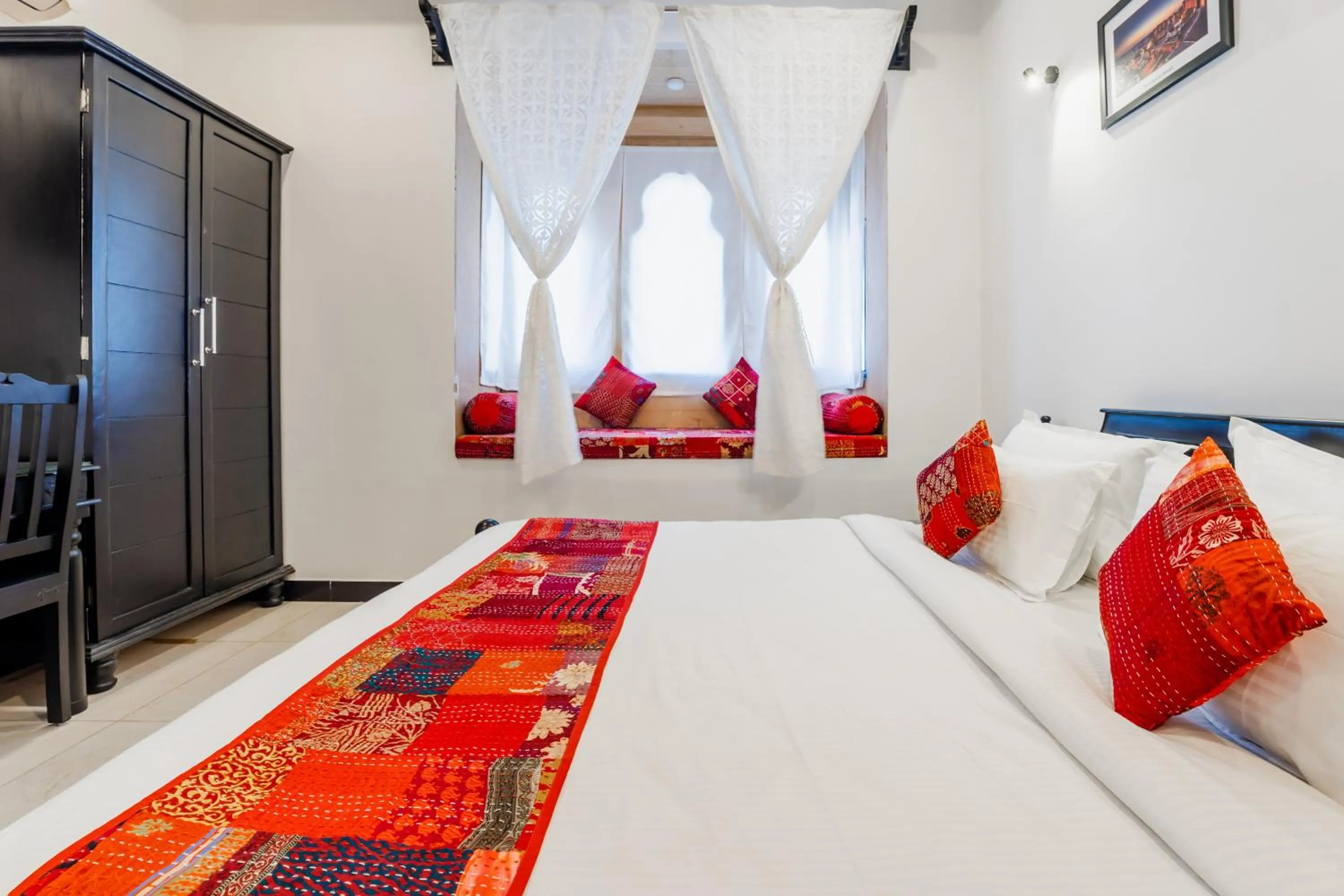 Bed in The Legend Haveli