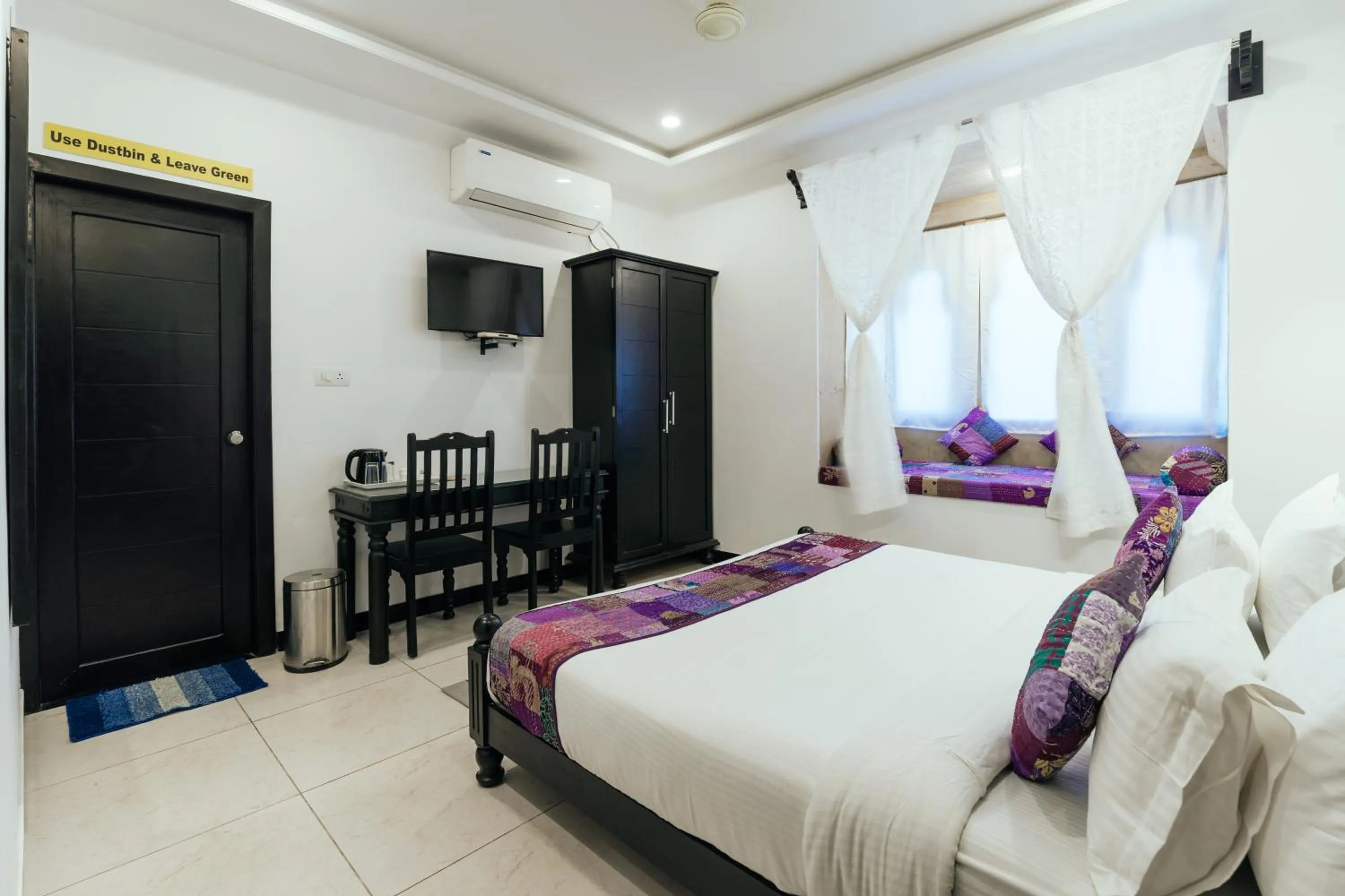 Bed in The Legend Haveli