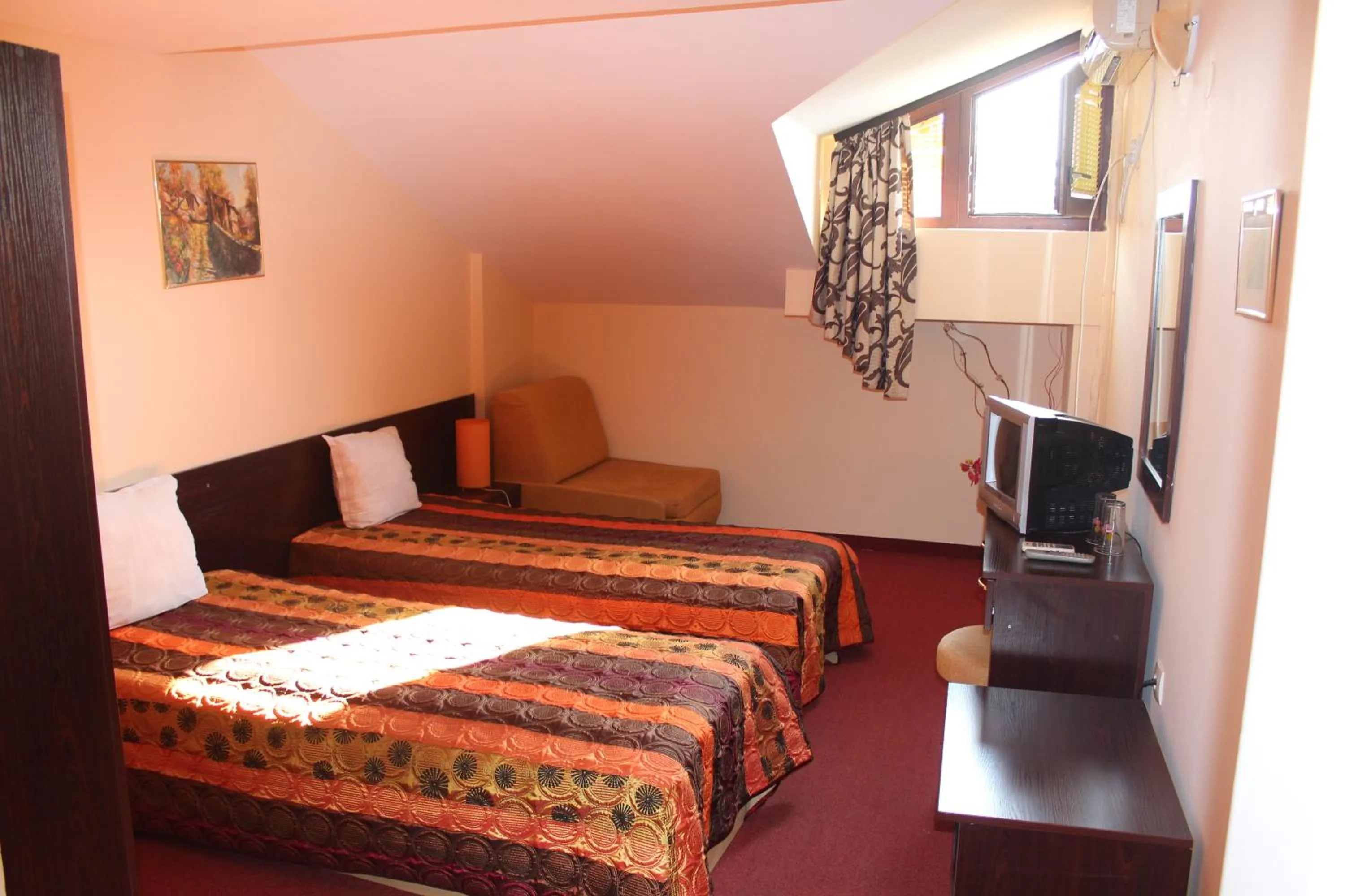 Photo of the whole room, Bed in Family hotel Elena