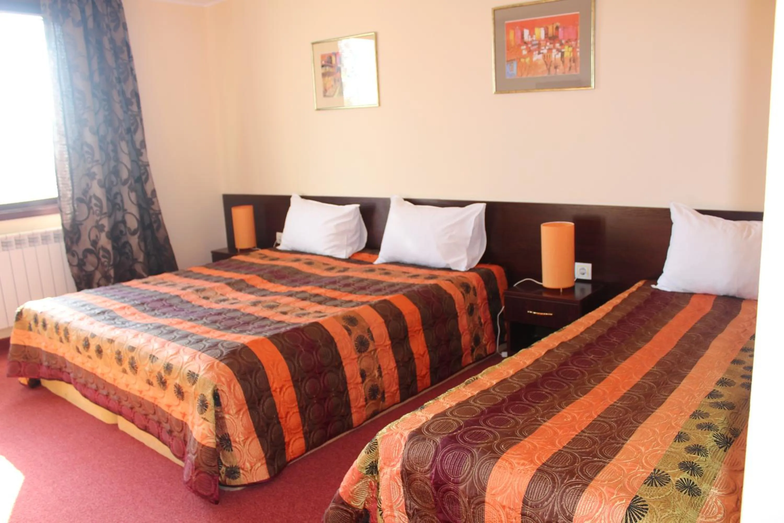 Balcony/Terrace, Bed in Family hotel Elena