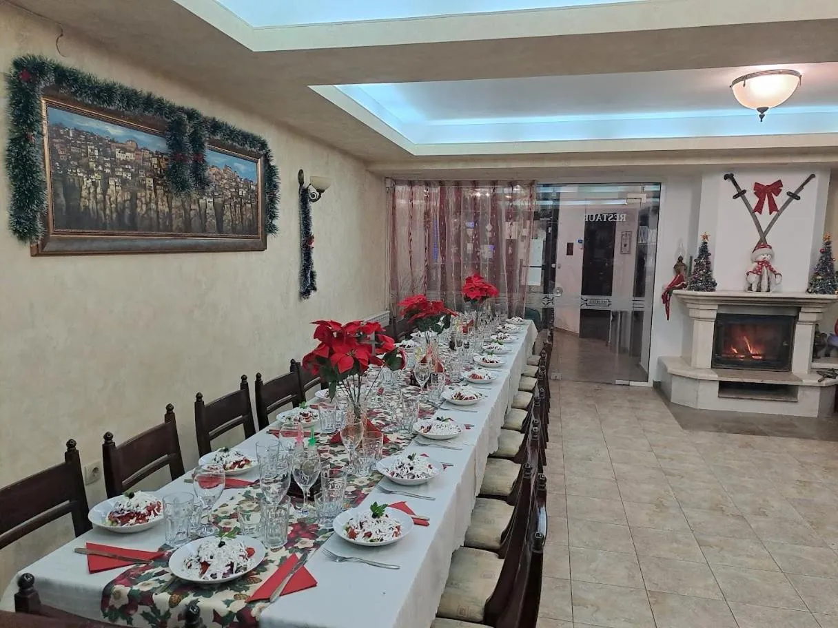 Family hotel Elena
