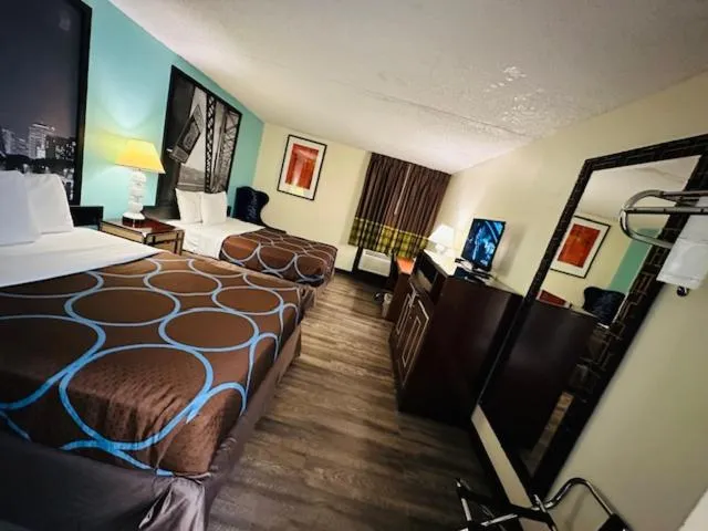 Bed in Super 8 by Wyndham Branson By Andy Williams Theatre