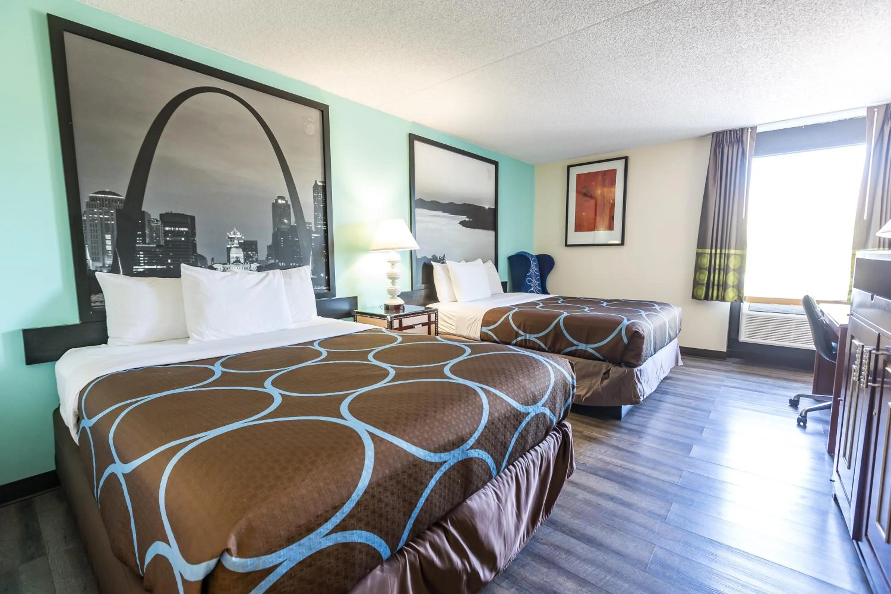 Bed in Super 8 by Wyndham Branson By Andy Williams Theatre