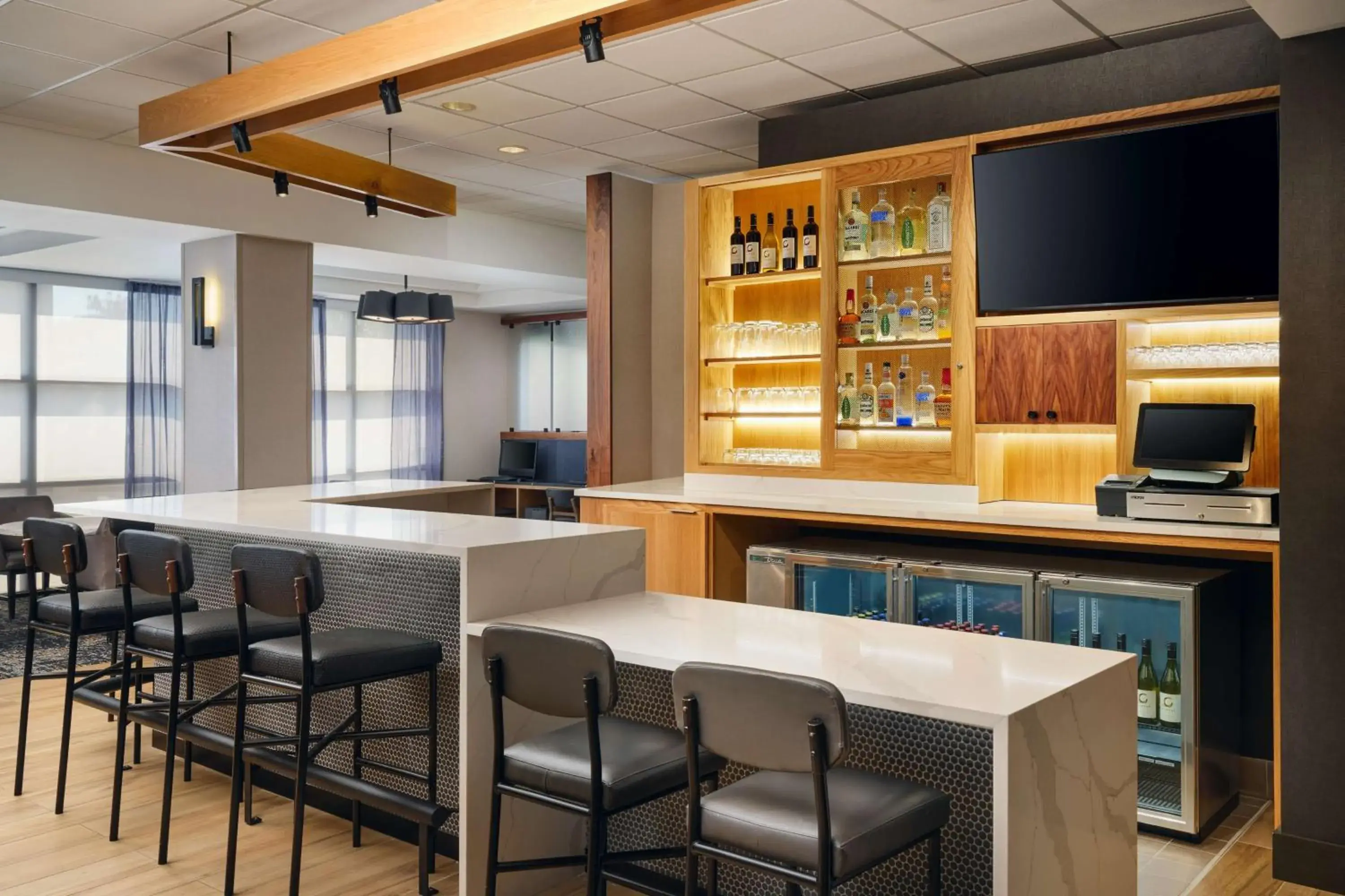 Lounge or bar in Hyatt Place Greensboro Lounge or bar in Hyatt Place Greensboro