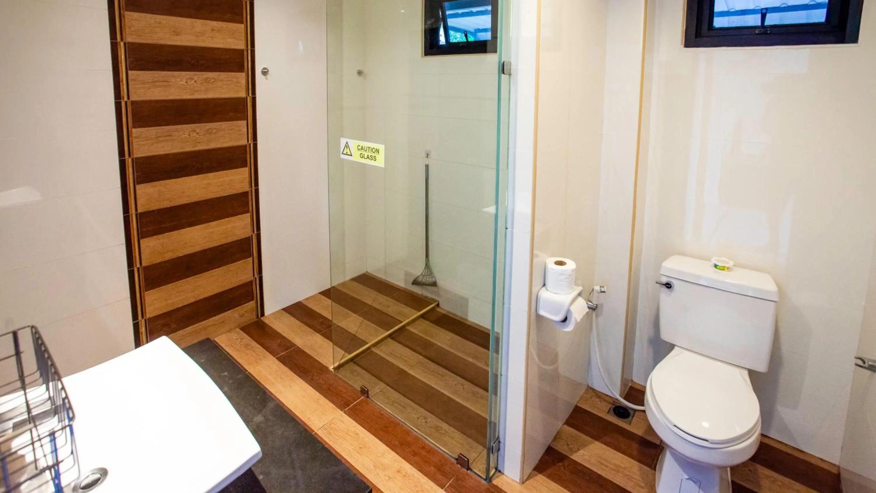 Shower in White Flower Lanta