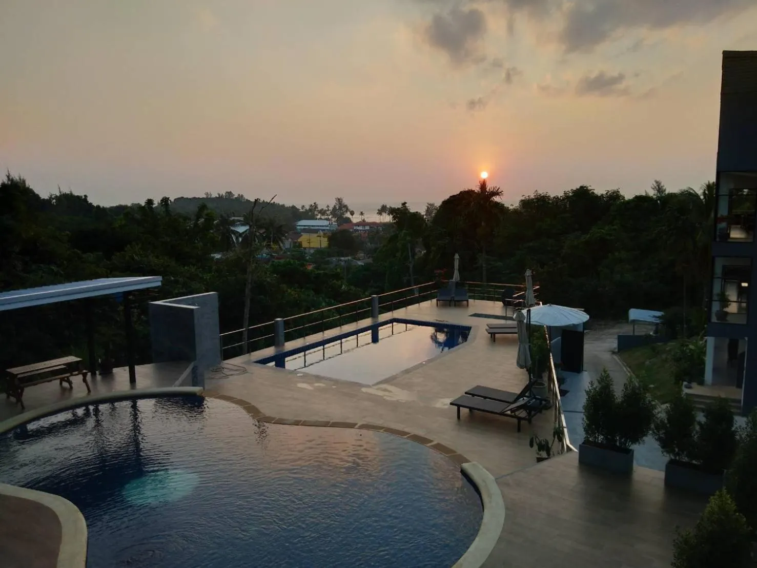 Pool view in White Flower Lanta