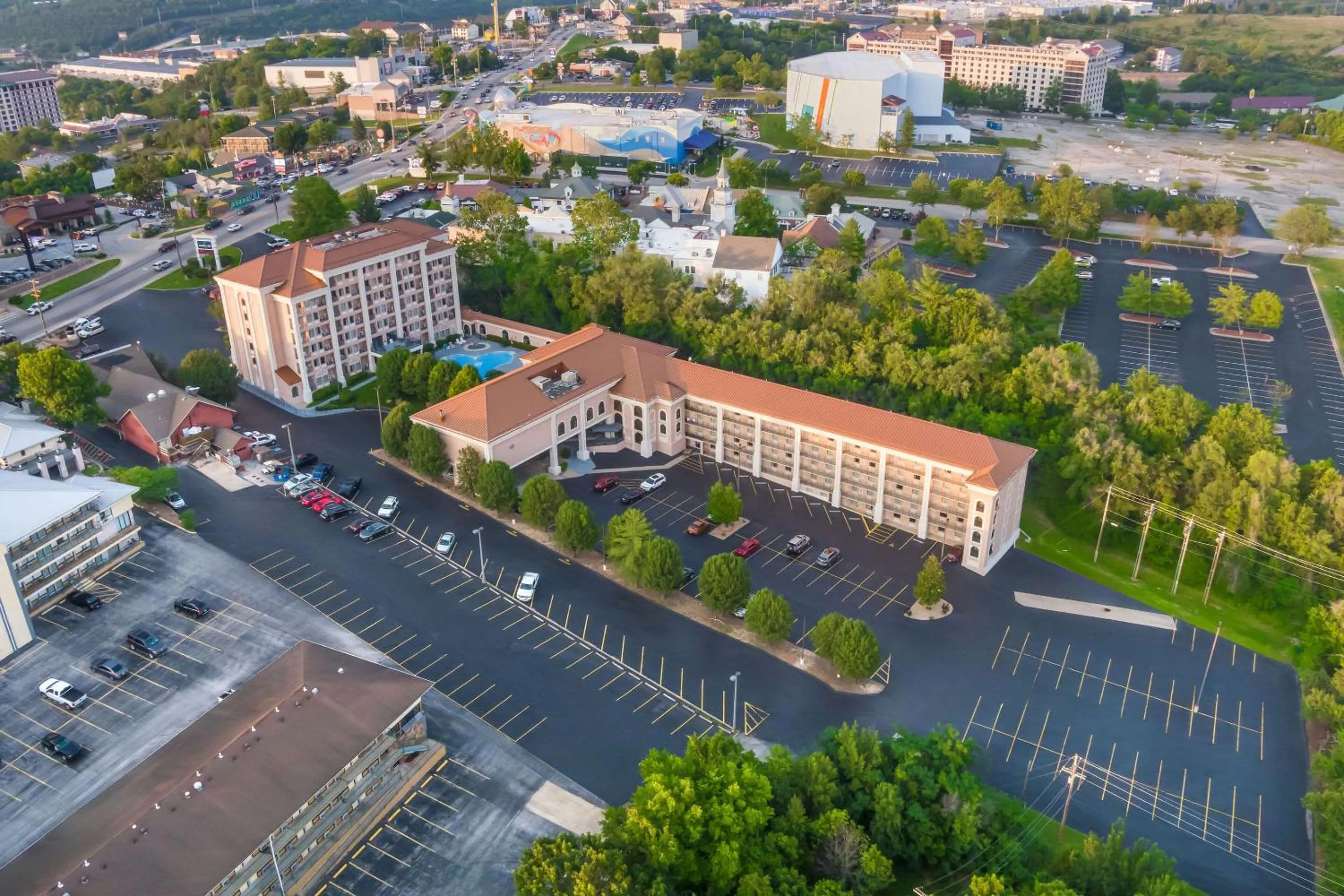 Property building in Clarion Inn Branson