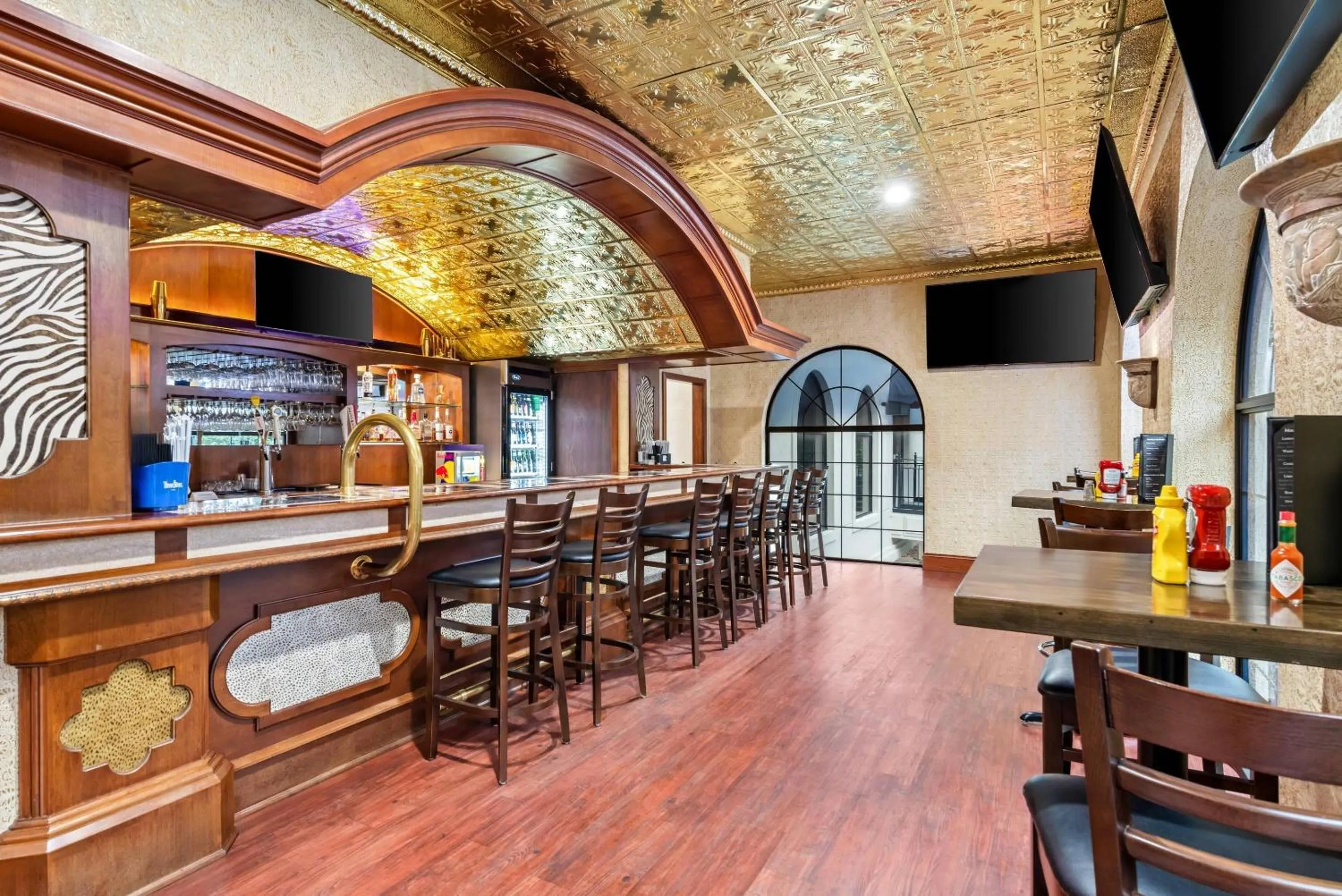 Restaurant/places to eat in Clarion Inn Branson