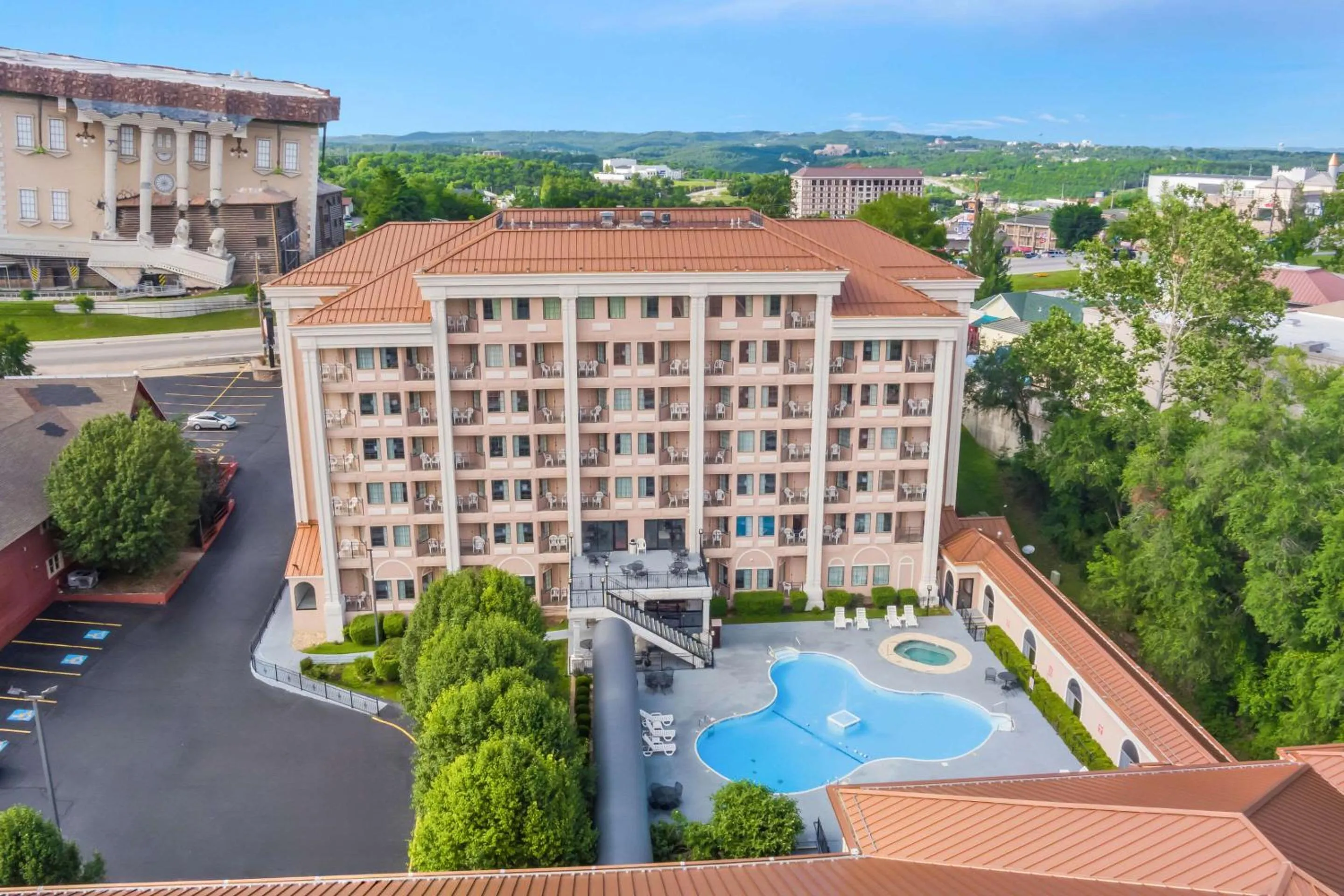 Property building in Clarion Inn Branson