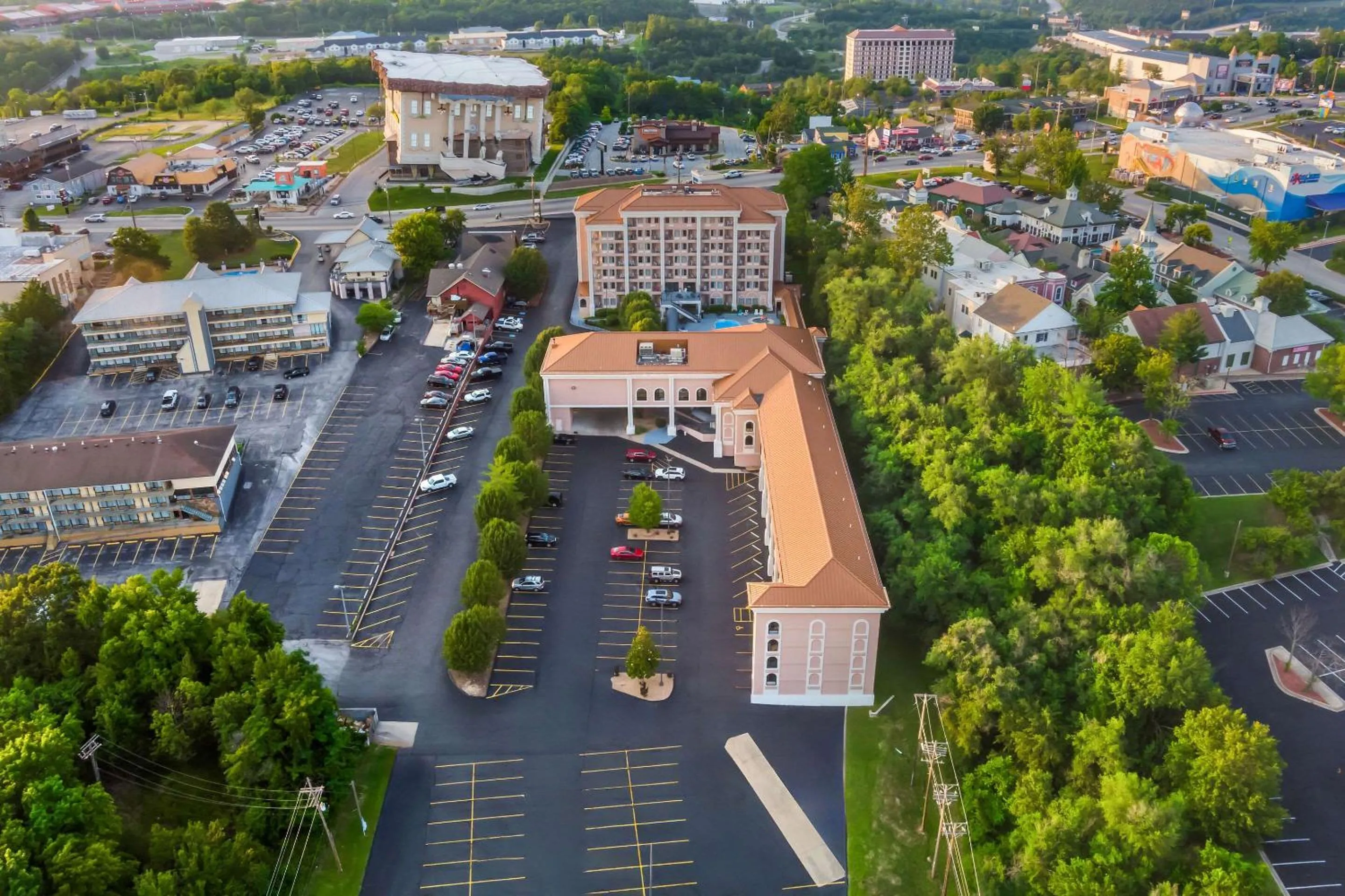 Property building in Clarion Inn Branson