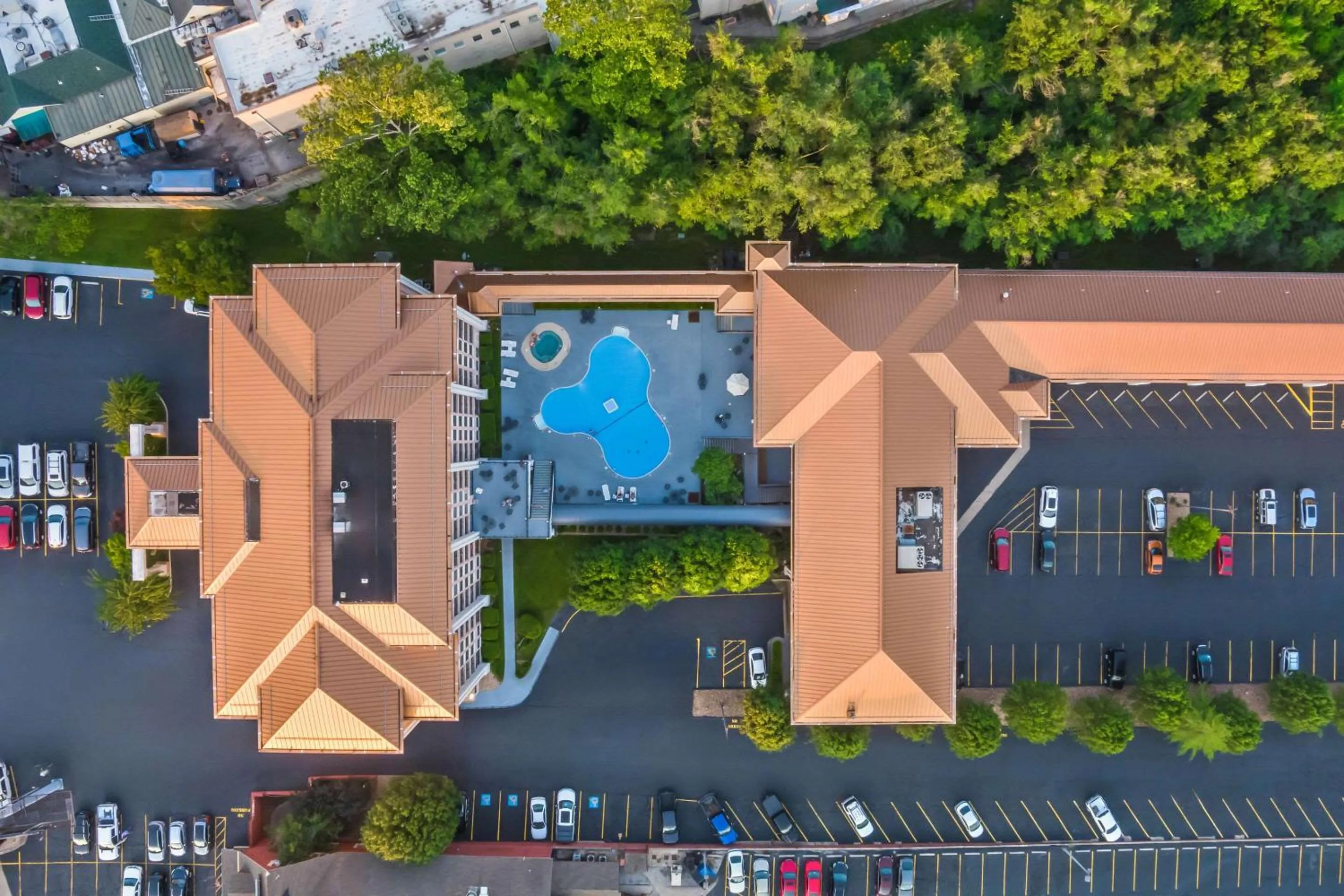 Property building in Clarion Inn Branson