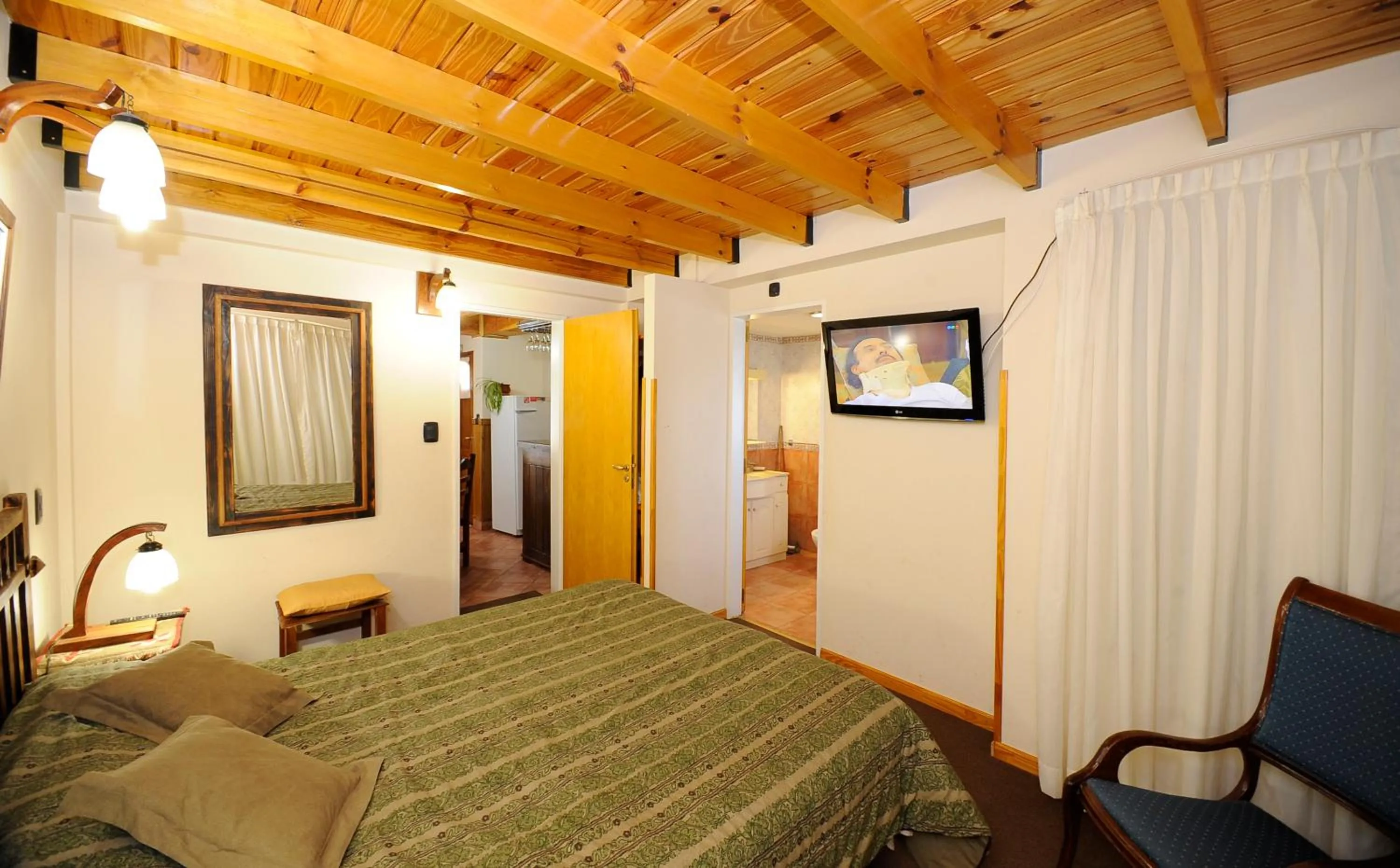 Bungalow (6 Adults) in Puente Austral