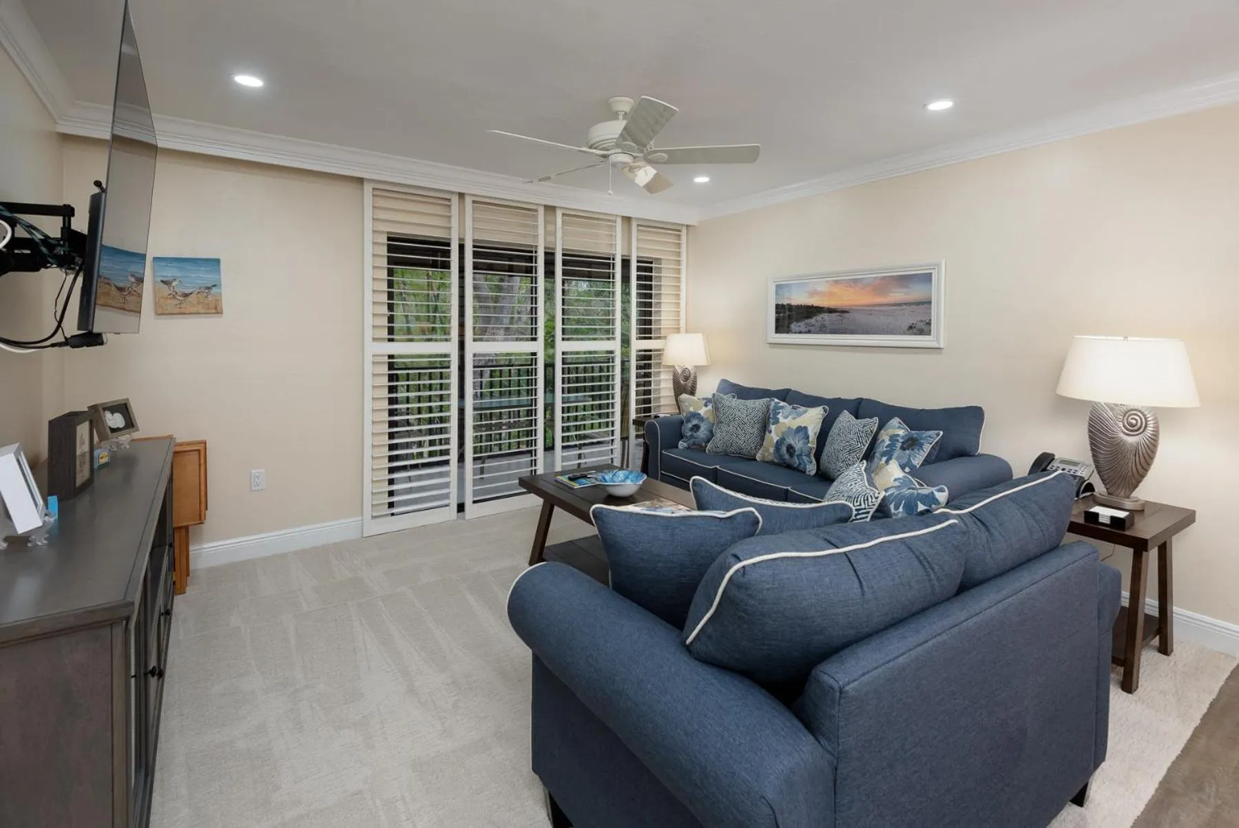 Living room, Seating Area in Sanibel Moorings Resort