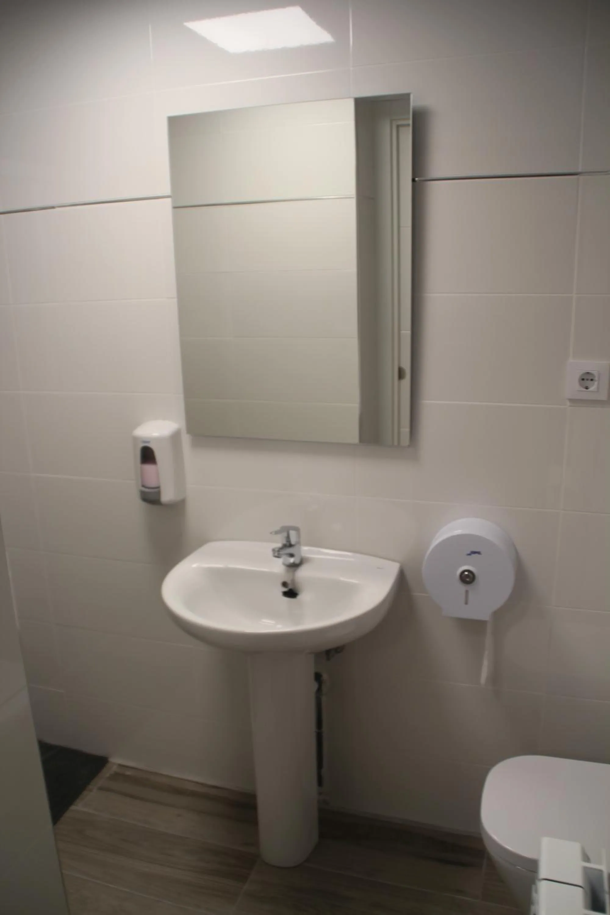 Bathroom in Albergue Logroño Centro