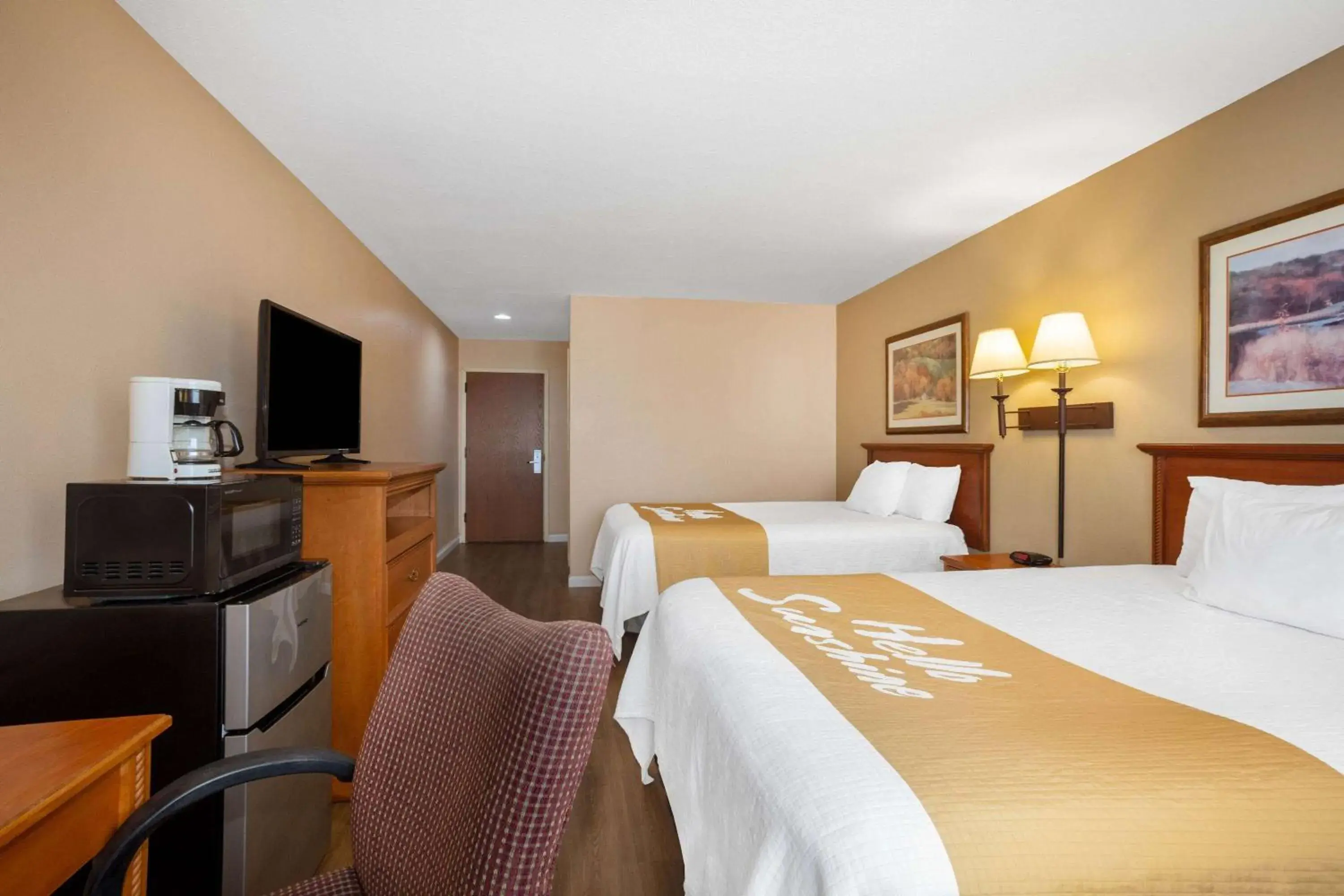 Bed in Days Inn & Suites by Wyndham Cuba Bed in Days Inn & Suites by Wyndham Cuba