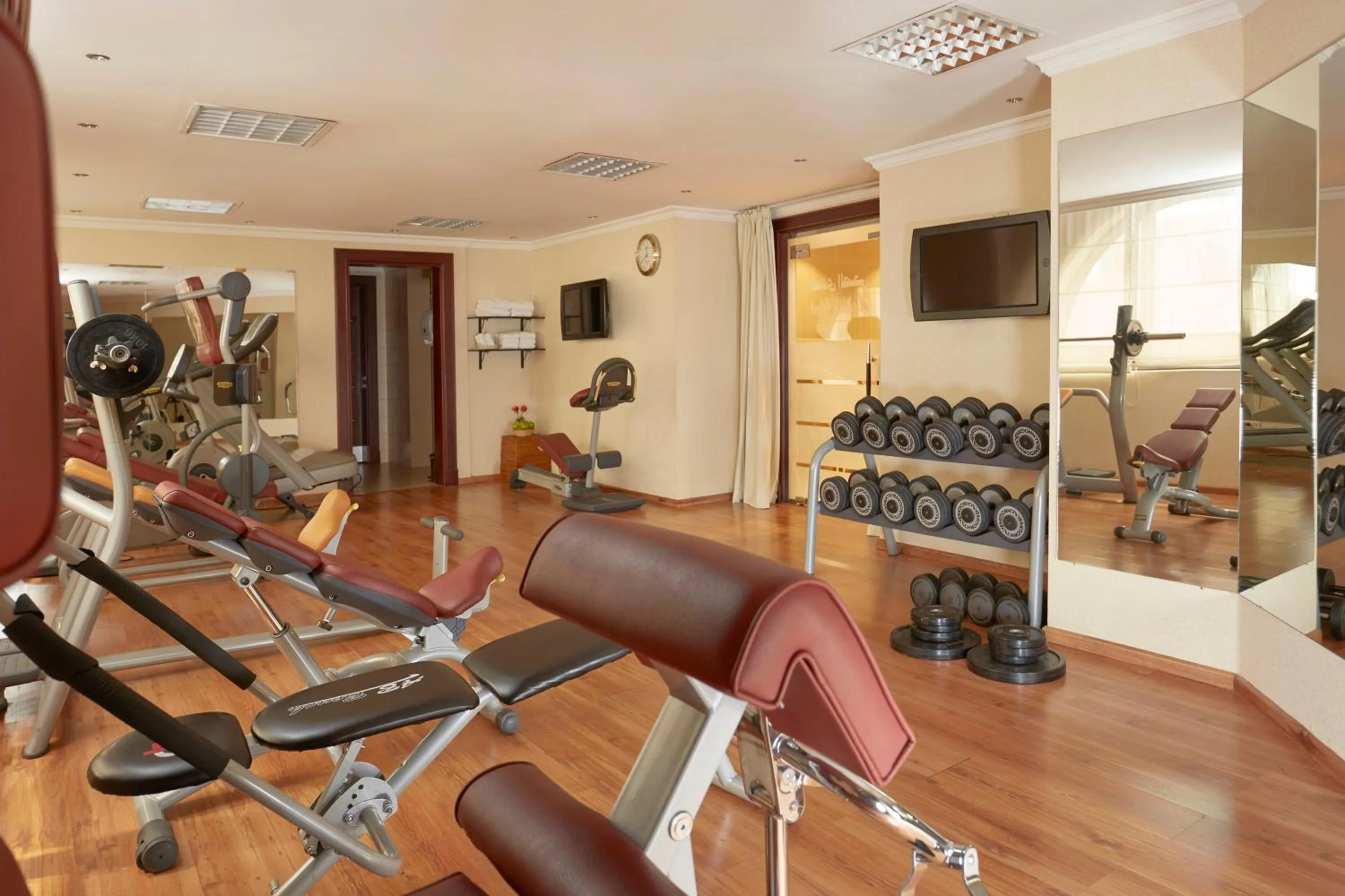 Fitness centre/facilities in Maysan Al Harithia Hotel