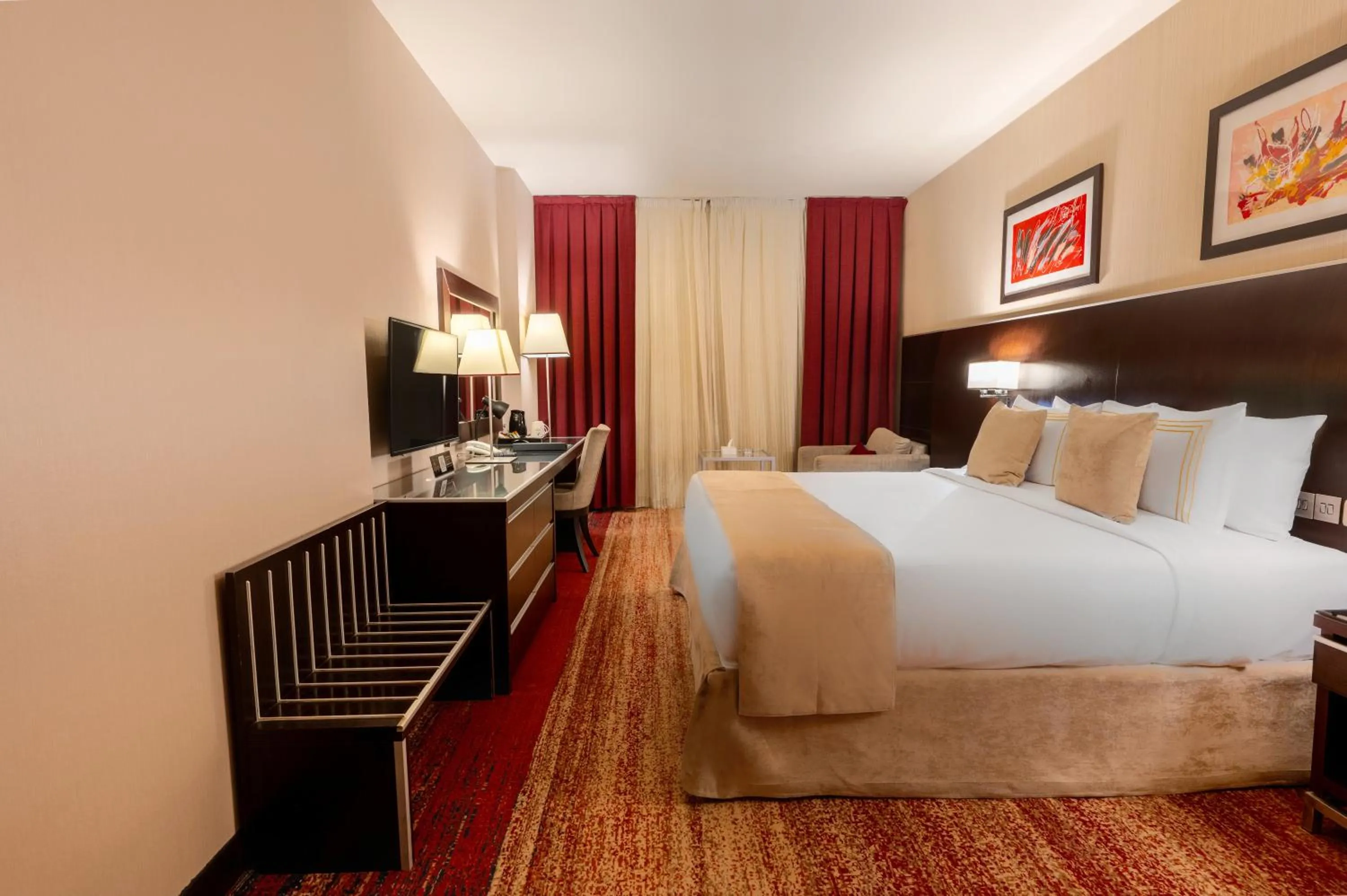 Bed in Maysan Al Harithia Hotel