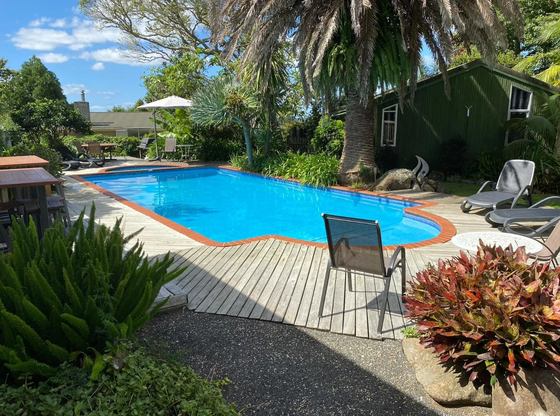 Colonial House Motel