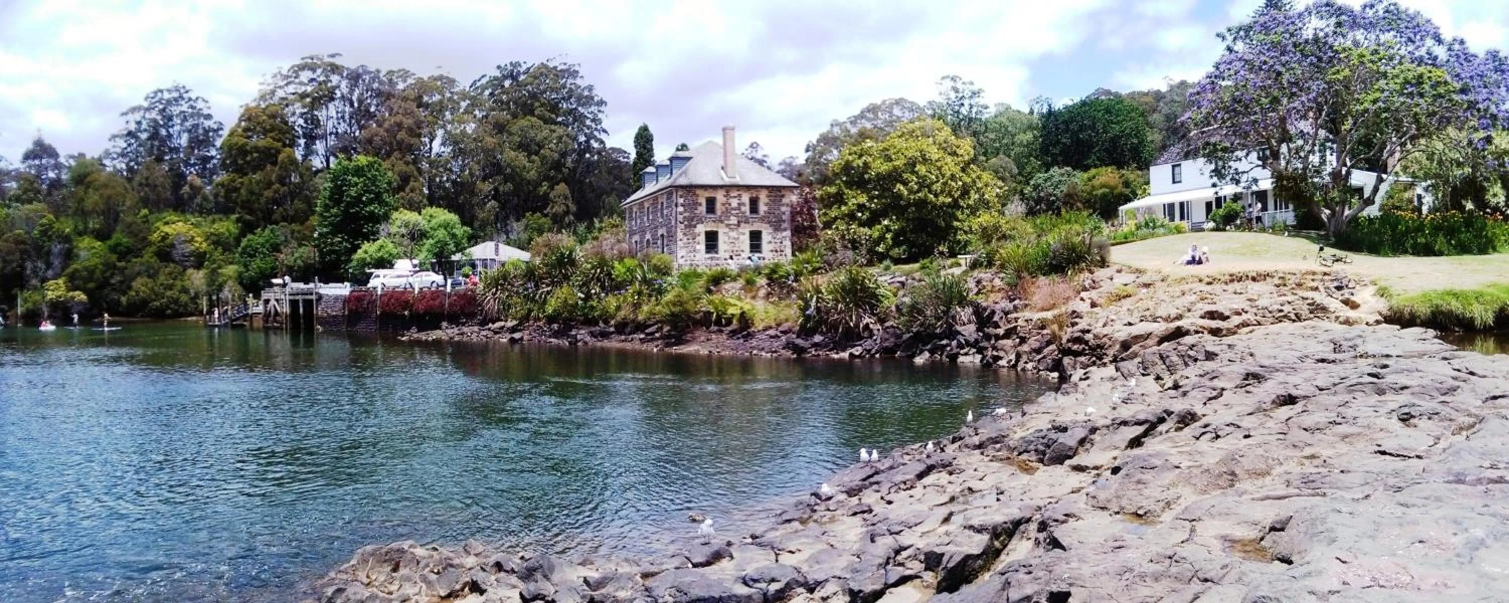 Nearby landmark in Colonial House Motel