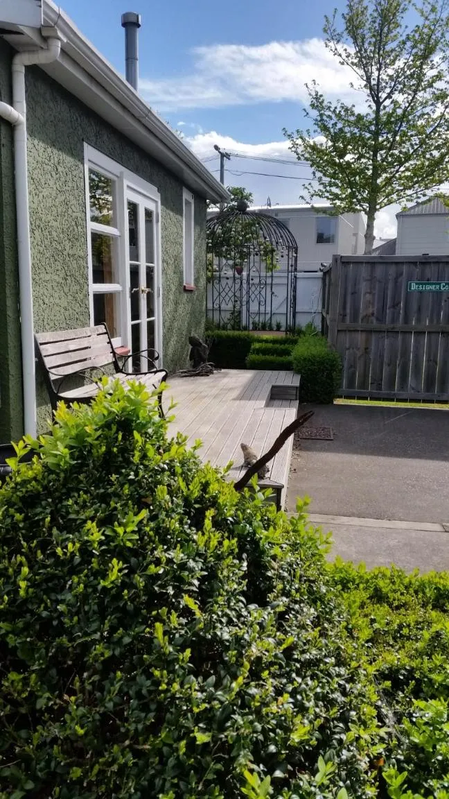 Garden in Designer Cottage