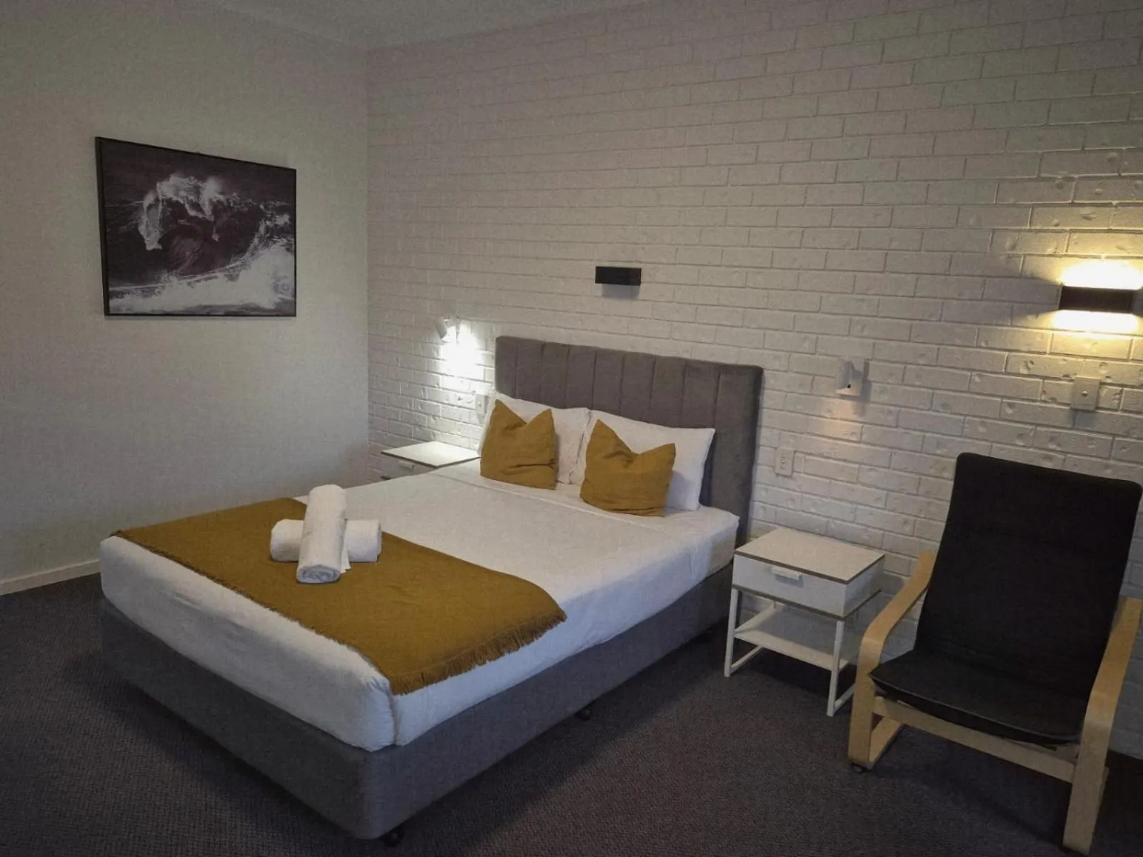 Bedroom, Bed in Twofold Bay Motor Inn