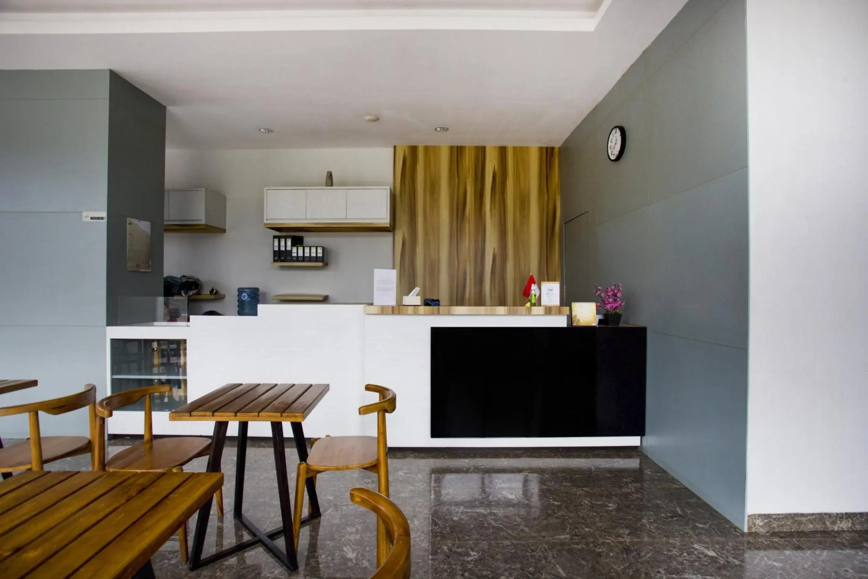 Lobby or reception in Collection O Bekasi Timur Near Gedung Juang Formerly Regia Tambun Lobby or reception in Collection O Bekasi Timur Near Gedung Juang Formerly Regia Tambun